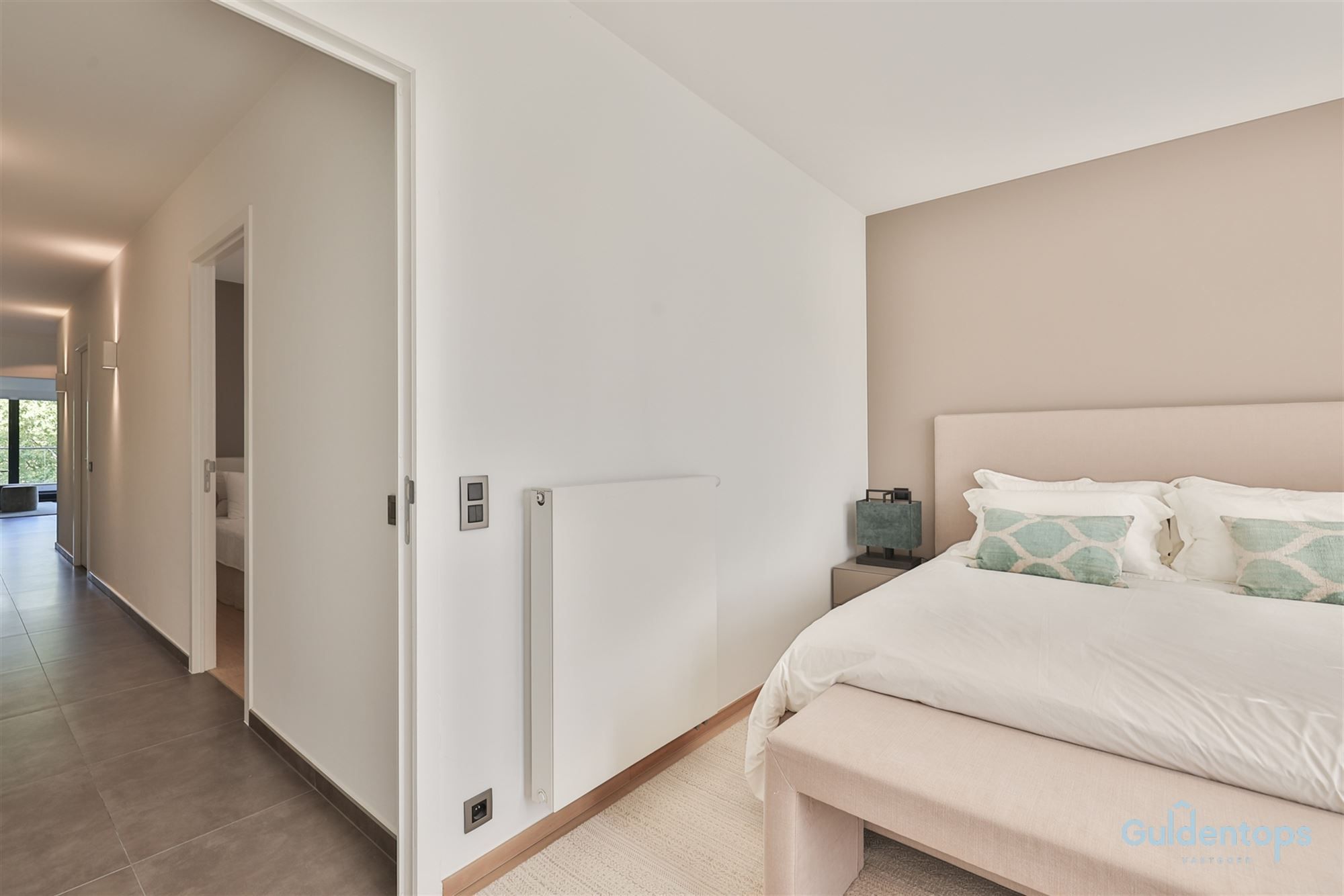 Knap ruim luxueus appartement op absolute toplocatie foto 26