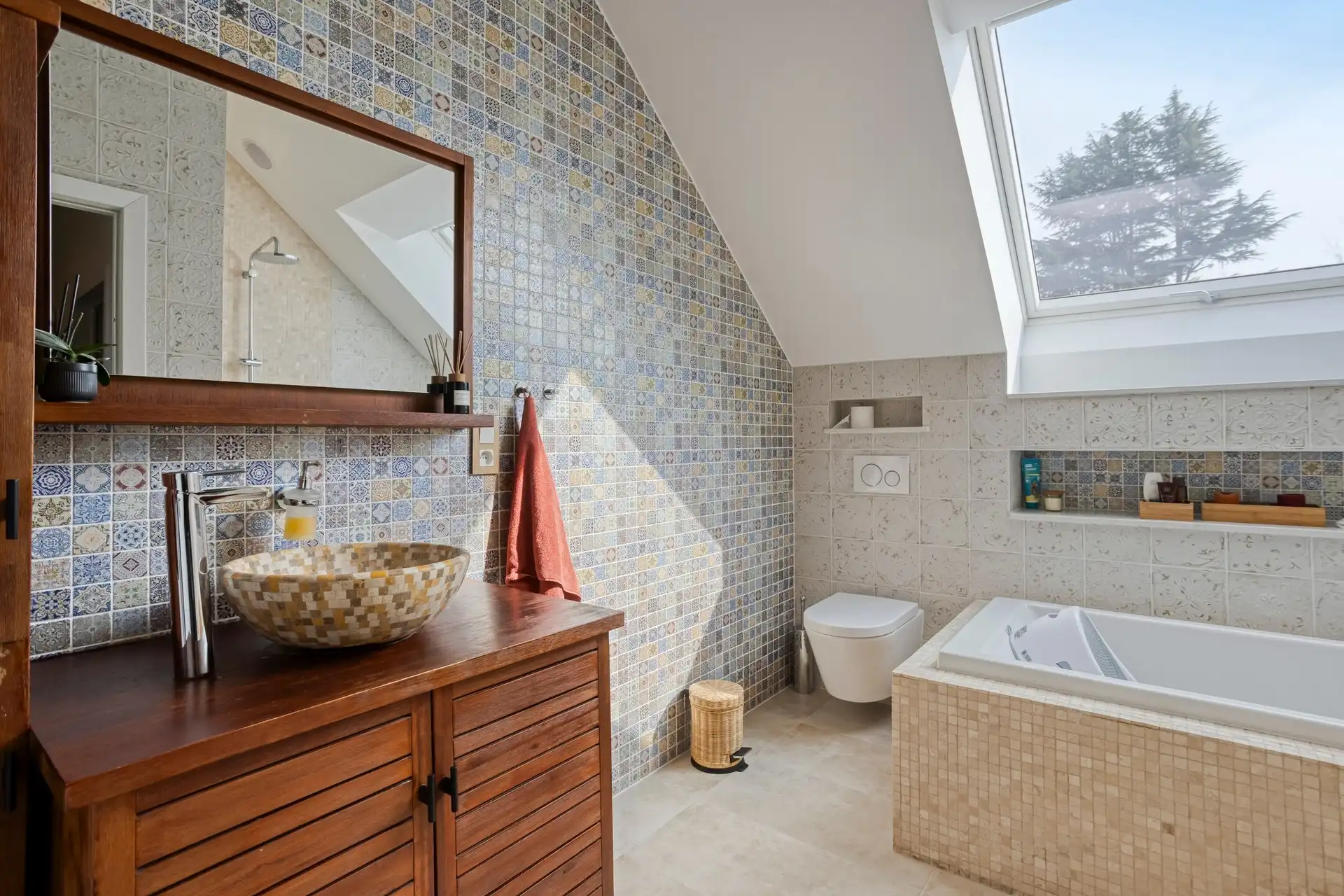 Woning met loods.  foto 8