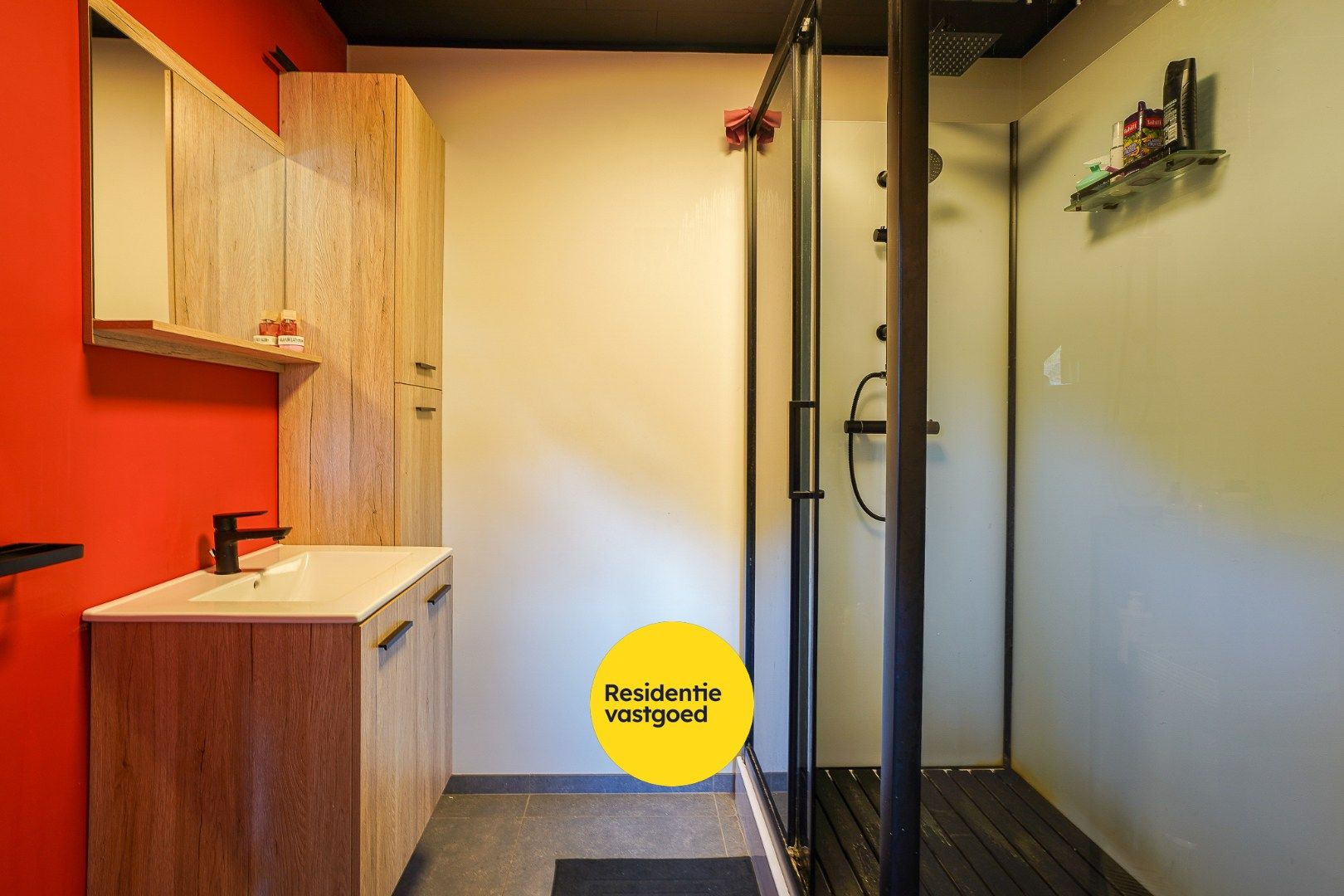 Charmante bungalow op rustige locatie in Veldegem foto 12