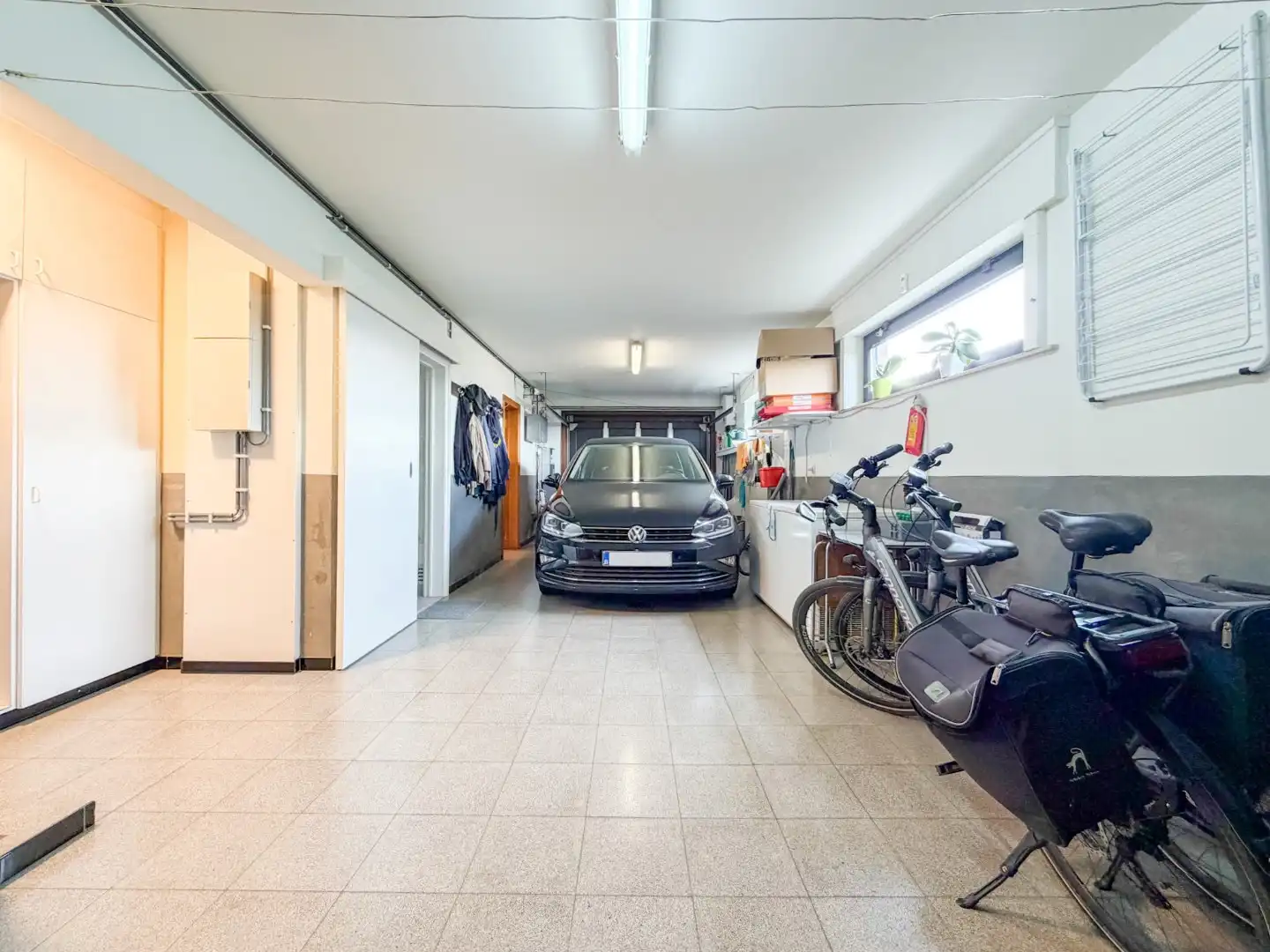 Villa op groot perceel met open zicht: 4 slaapkamers, 2 badkamers, grote tuin, topper te Torhout! foto 23