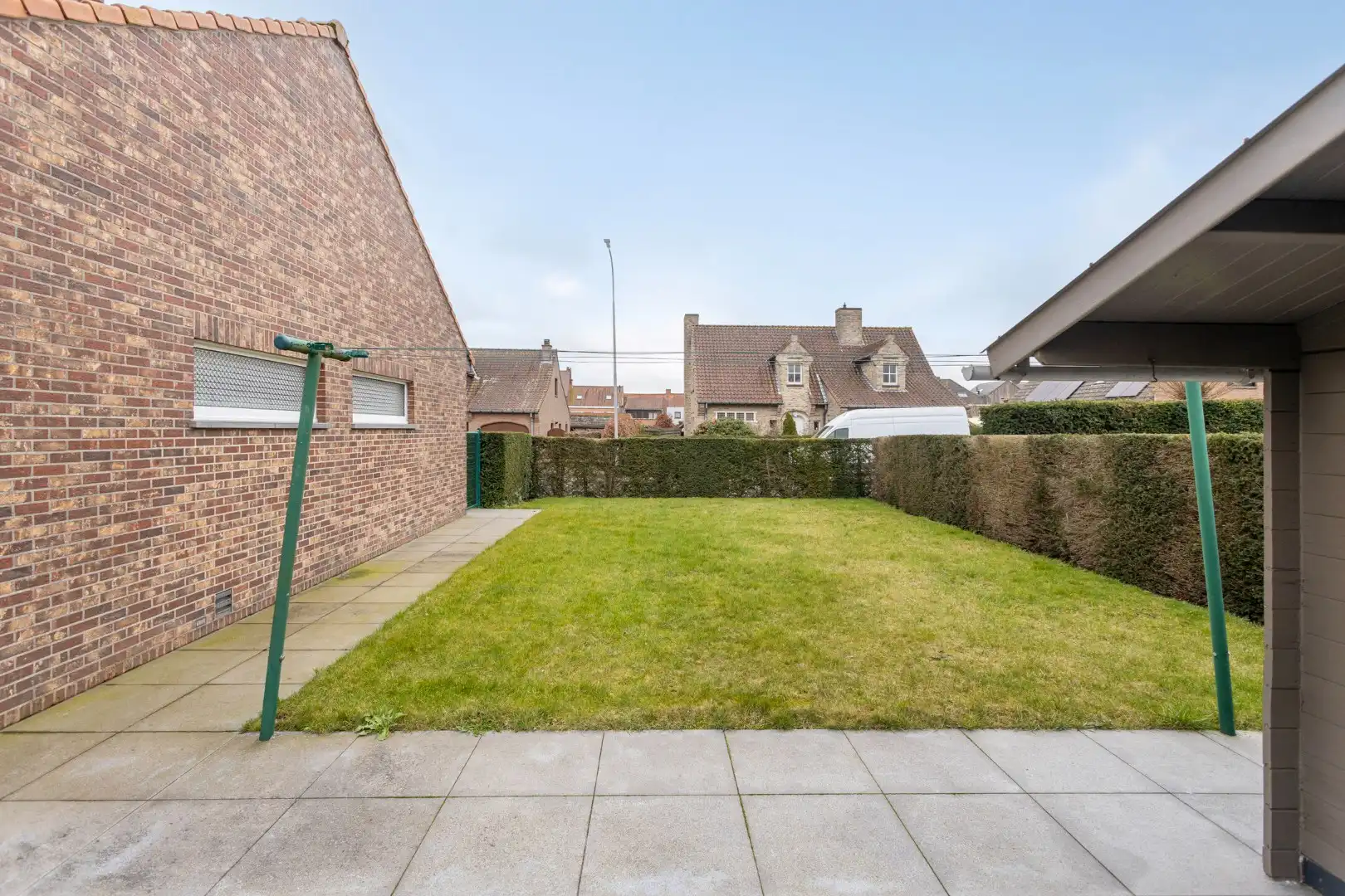 Uiterst verzorgde, gelijkvloerse villa met 2 slaapkamers en ruime garage! foto 22