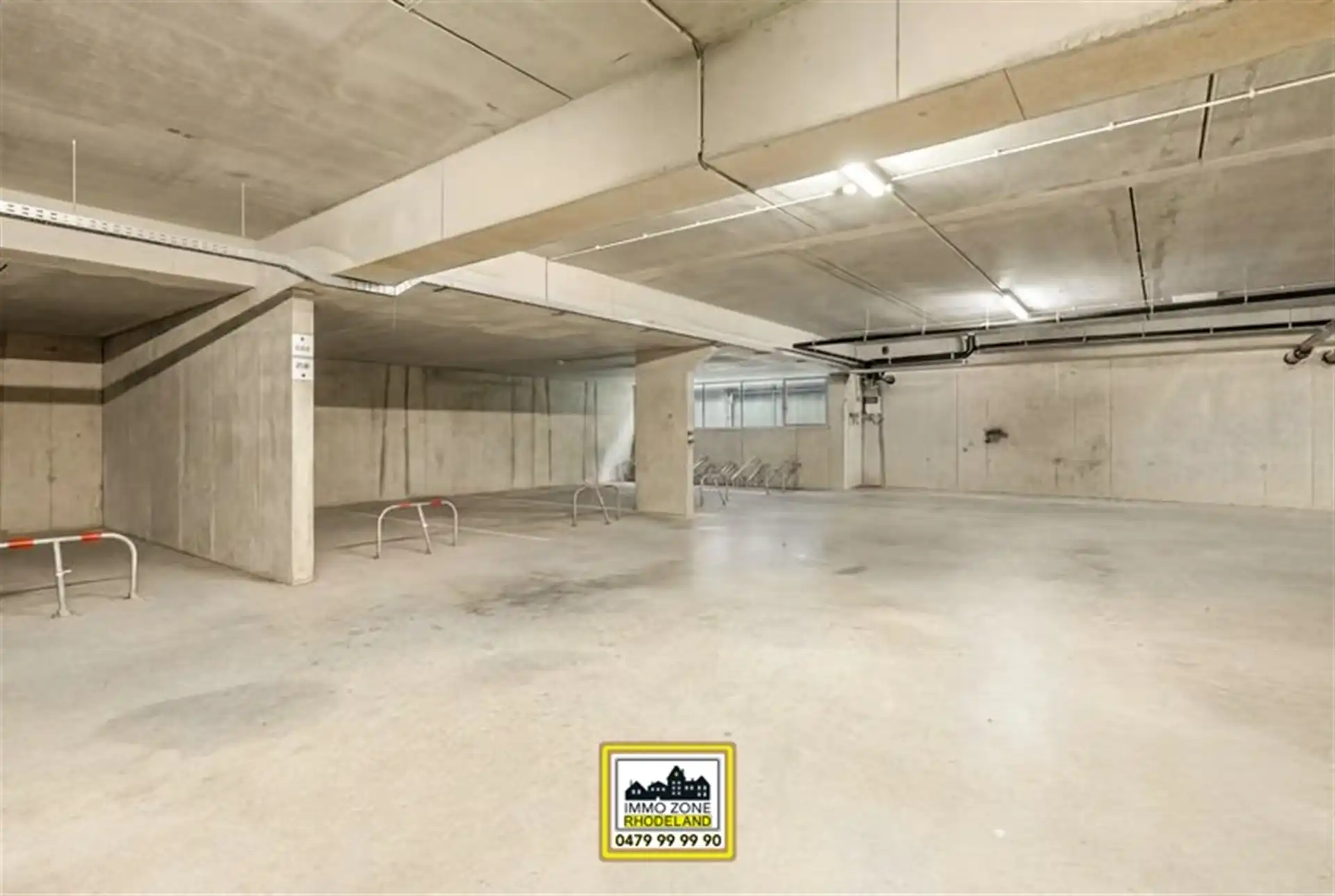 Parkingplaats centraal gelegen Blankenberge foto 3