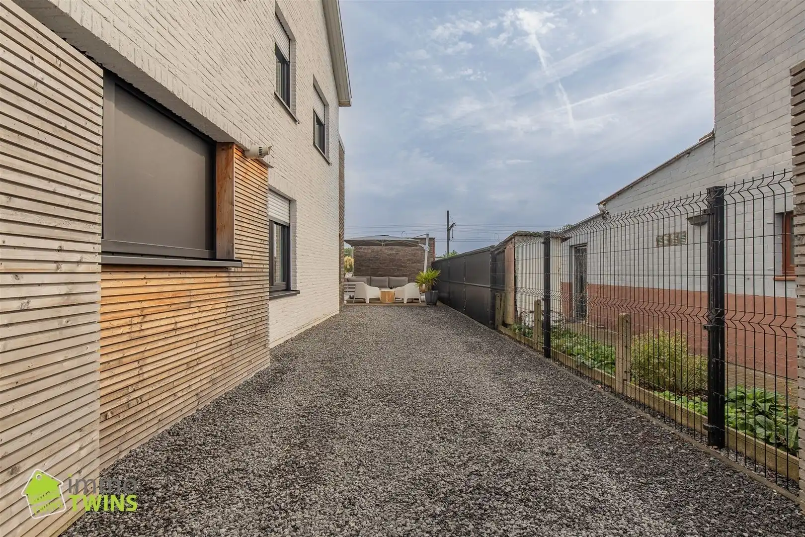 Instapklare en stijlvolle HOB met bijgebouw, tuin en visvijver te Dendermonde (Schoonaarde) foto 38