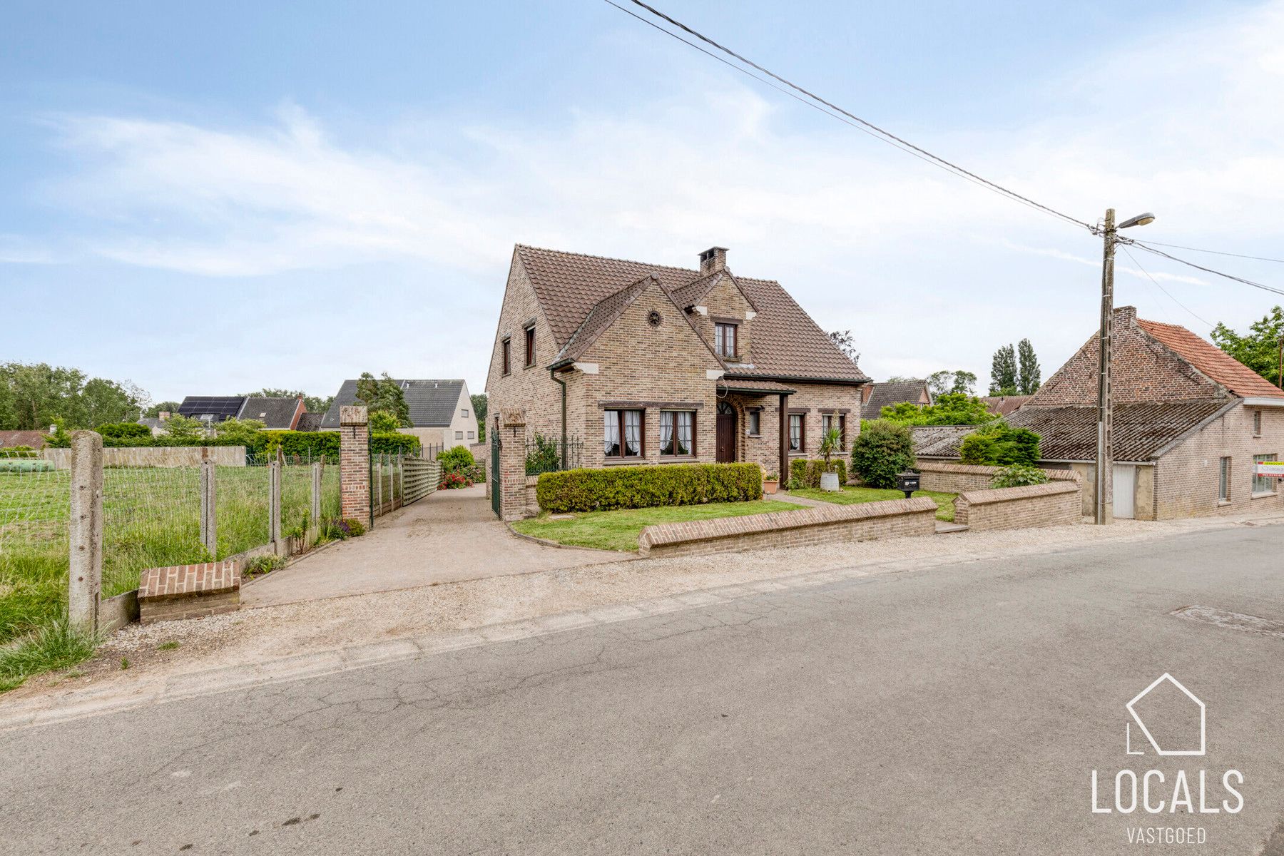 Zeer goed onderhouden ruime open bebouwing te Kerksken foto 29