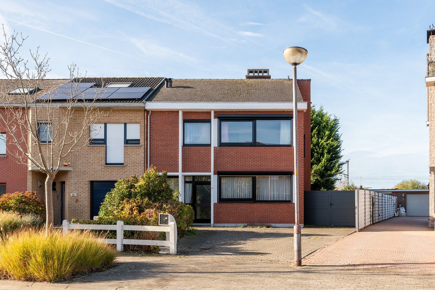 OP TE FRISSEN WONING I 4 SLPK I 2 BADKAMERS foto 2