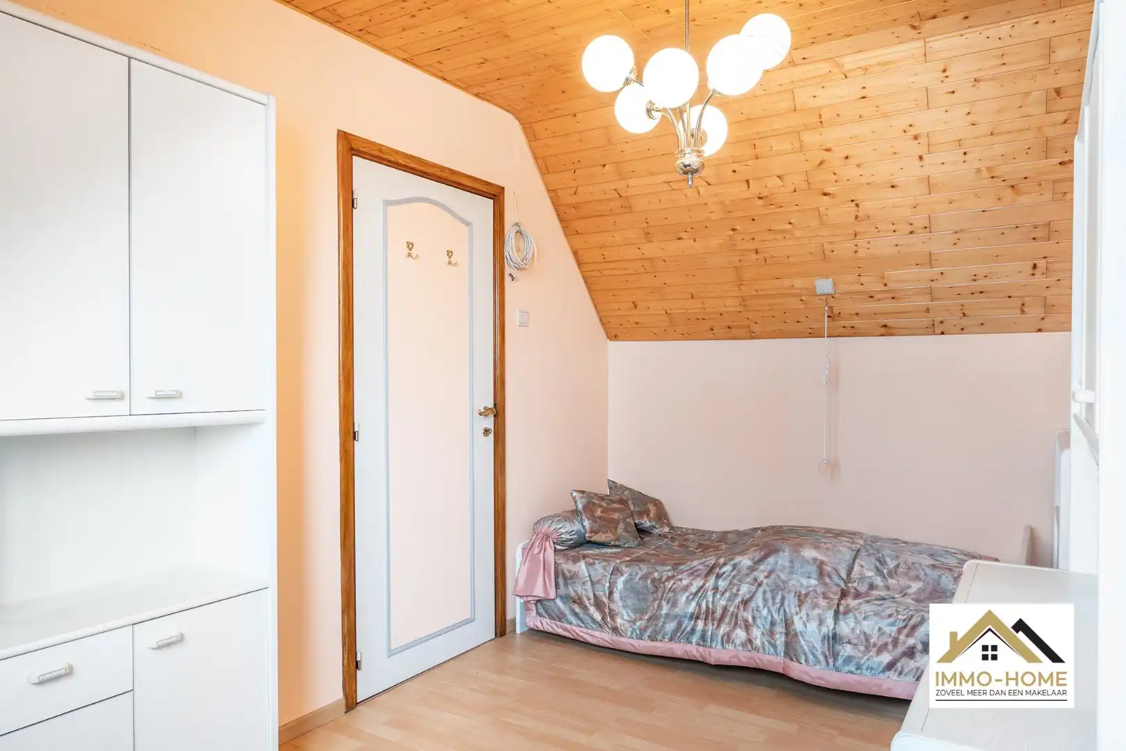 Karaktervolle HOB met een mooie achterliggende tuin foto 16