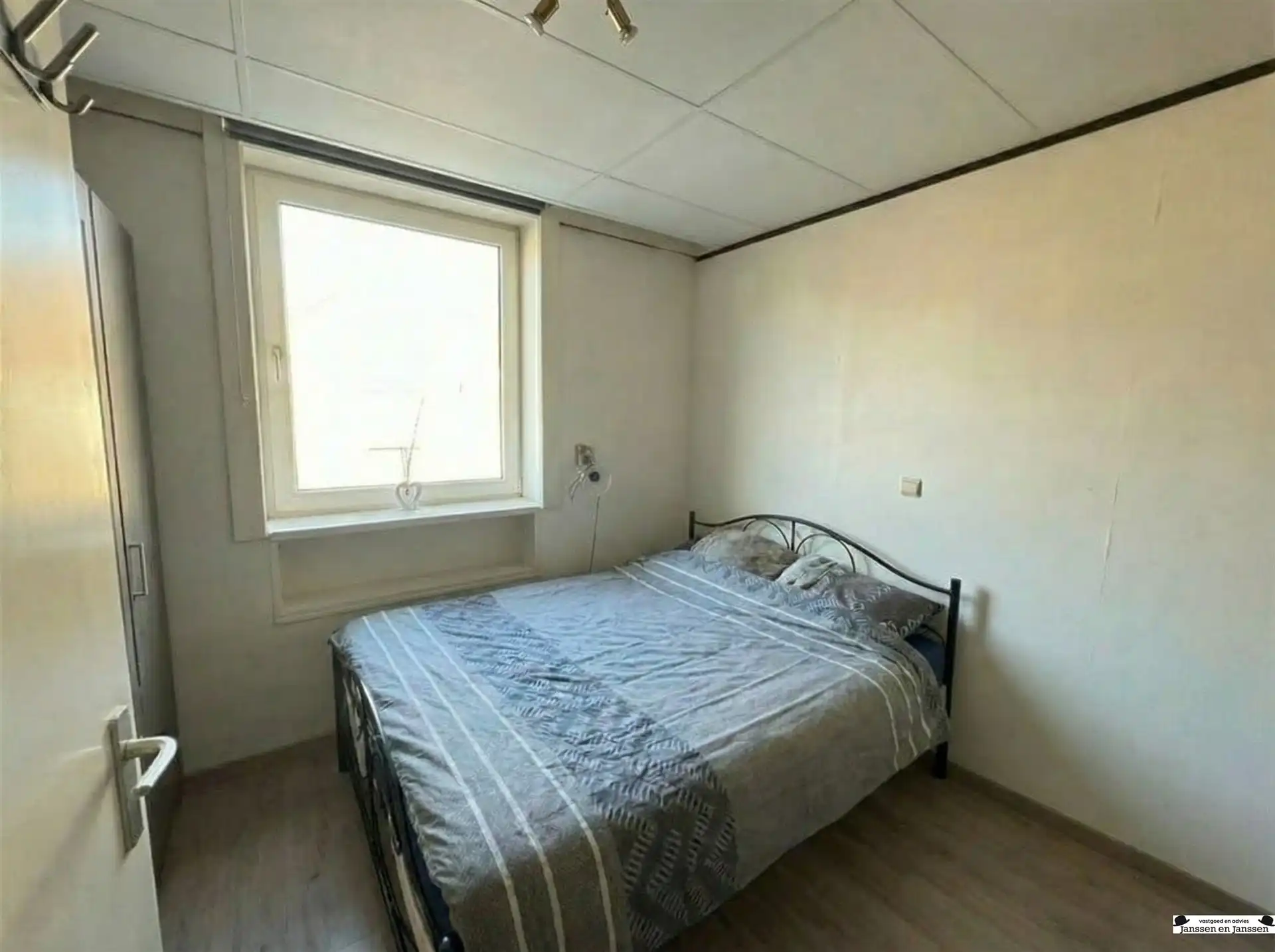 Appartement met 1 slaapkamer en terras te Merksem foto 8