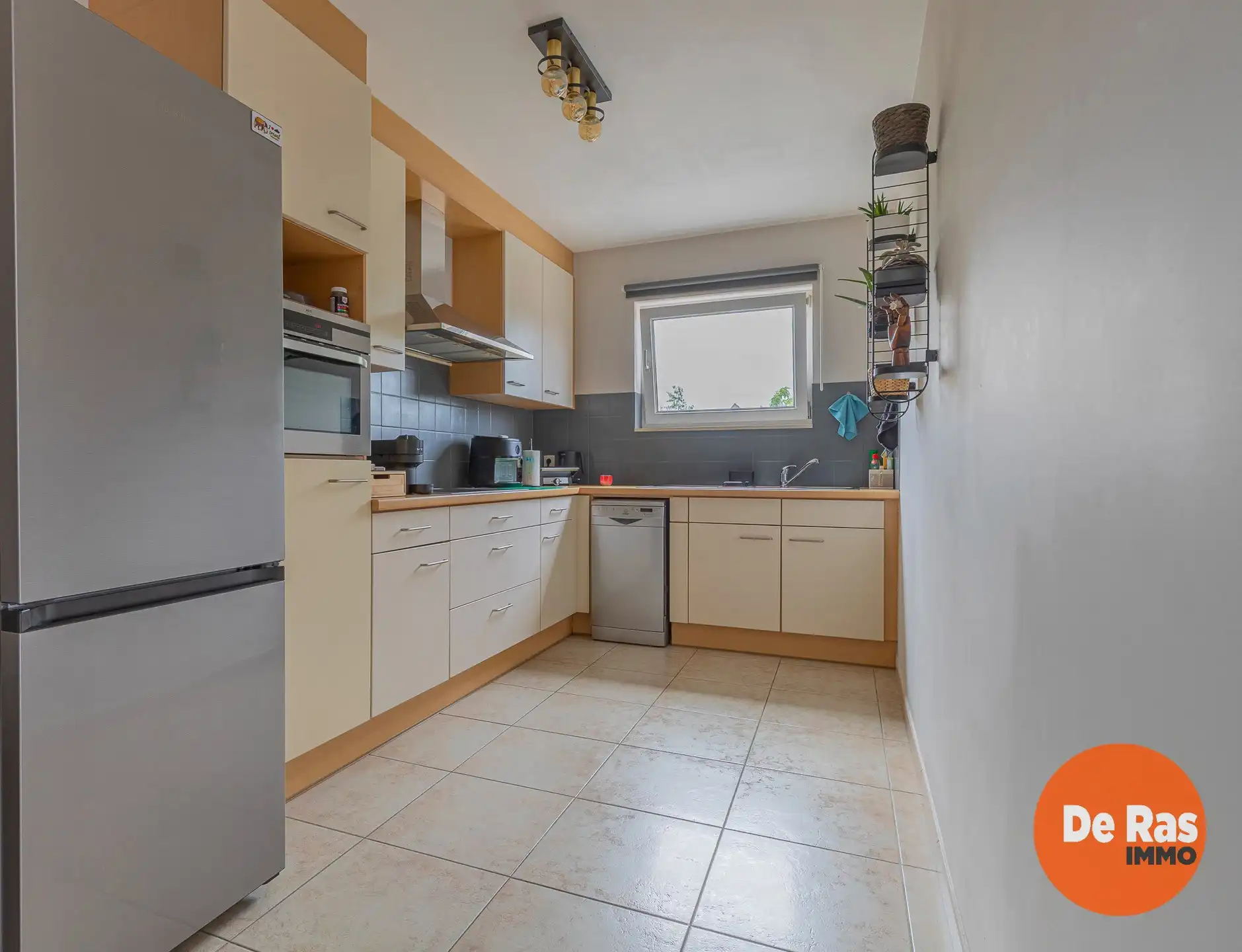 UITBERGEN - Instapklaar éénslaapkamerappartement met carport foto 7
