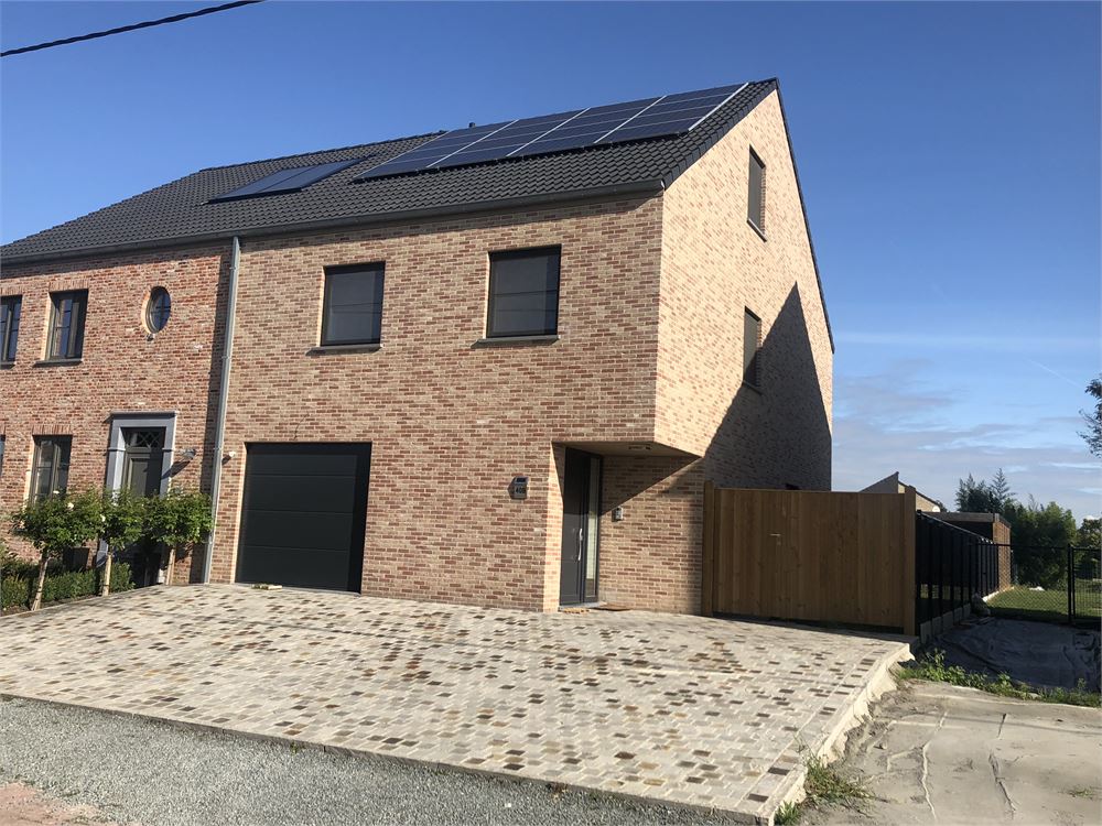 TE KOOP in DE PINTE Spoorweglaan 41a foto {{pictureIndex}}