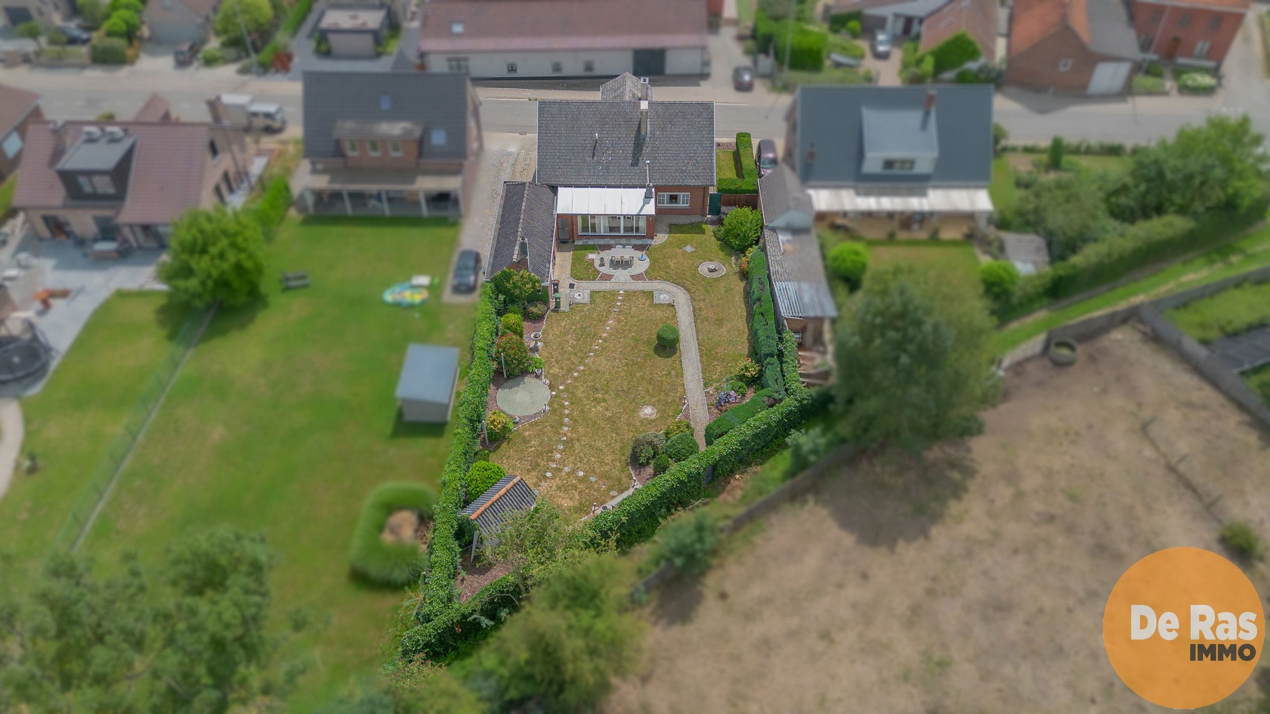 VOORDE -Solide OB met grote garage/zonnige tuin/4 slp/kelder foto 3
