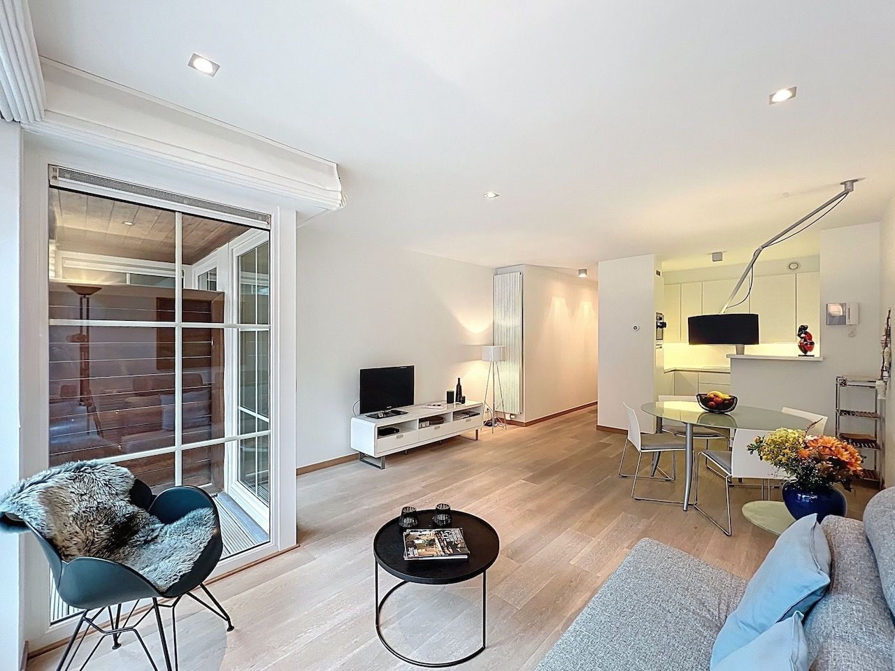 Appartement met vakantiegevoel en twee terrassen vlakbij de Zeedijk & De Kinkhoorn foto 9