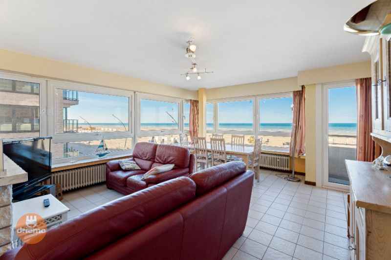 HOEKAPPARTEMENT MET DRIE SLAAPKAMERS OP DE WANDELDIJK foto {{pictureIndex}}