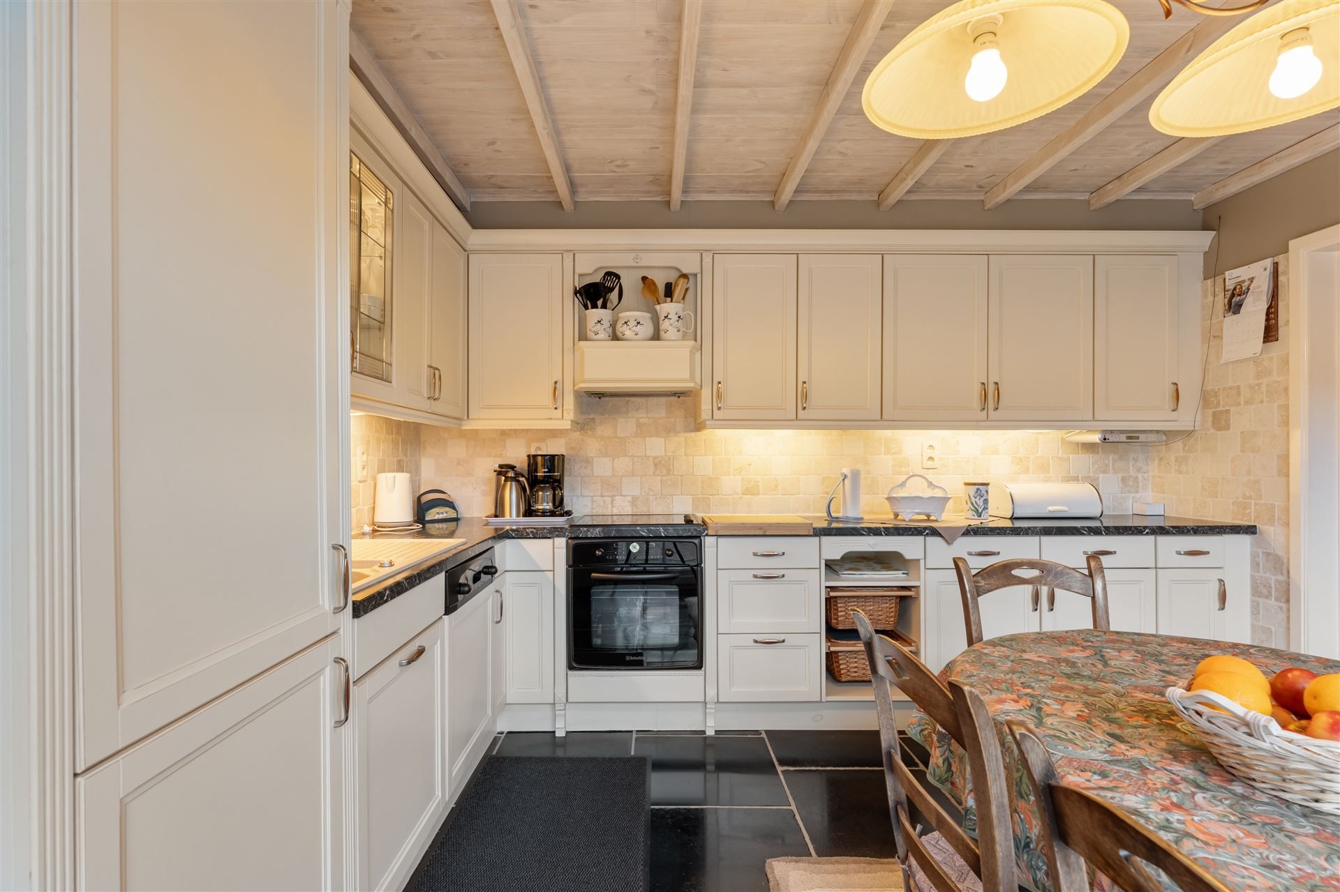 Eengezinswoning in open bebouwing met tuin. foto 14