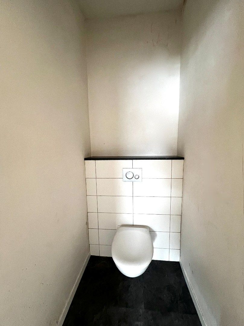 Energiezuinig en instapklaar appartement te huur in hartje Harelbeke! foto 14
