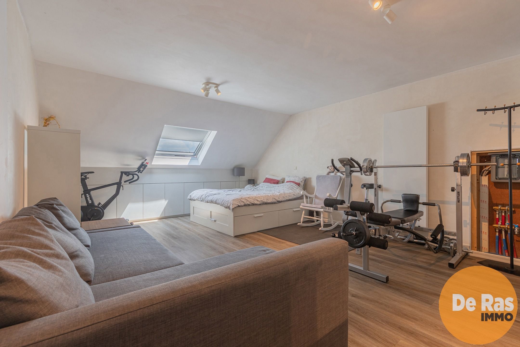 HELDERGEM - Energiezuinige woning met 4 slpks en 2 badks foto 17