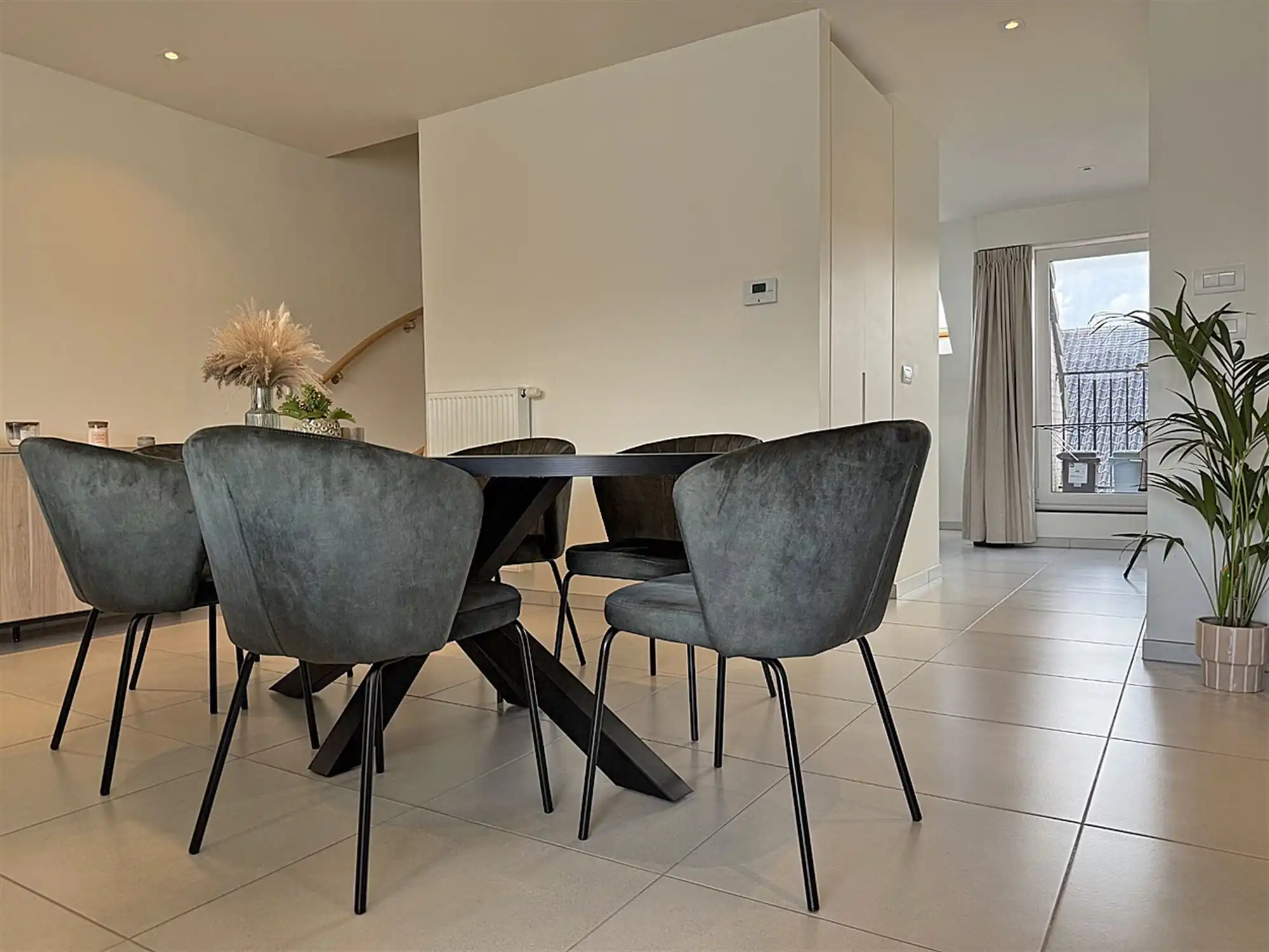 Stijlvol APPARTEMENT (duplex) met 2 slaapkamers & overdekte autostaanplaats foto 5