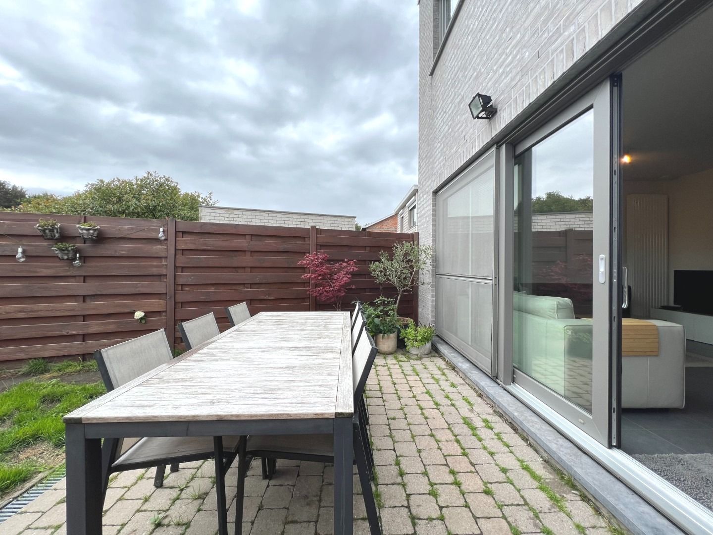 3 slaapkamer woning met tuin en garage foto 17