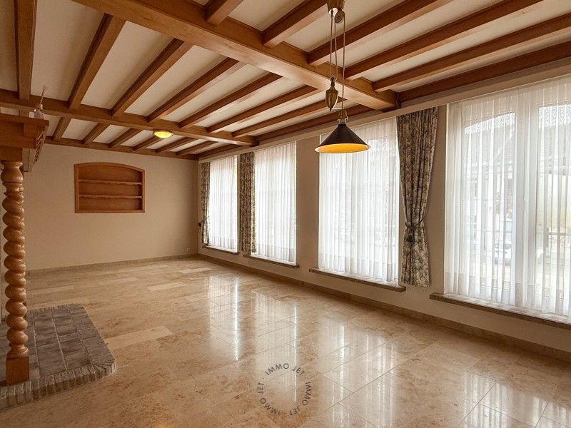 Ruim duplex appartement met 2 slaapkamers nabij centrum Beveren foto 4