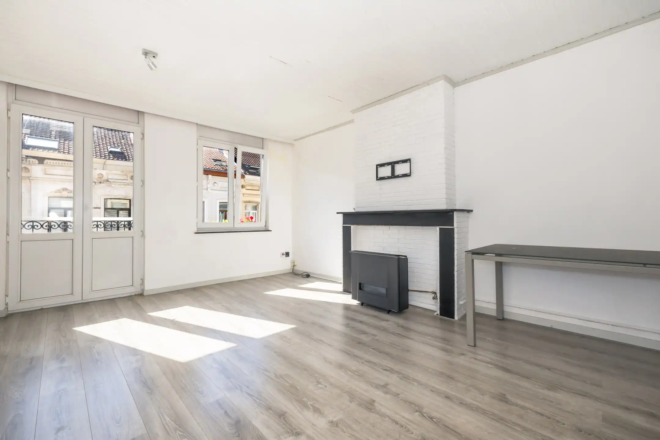 APPARTEMENTENGEBOUW MET 4 ERKENDE WOONEENHEDEN   foto 22