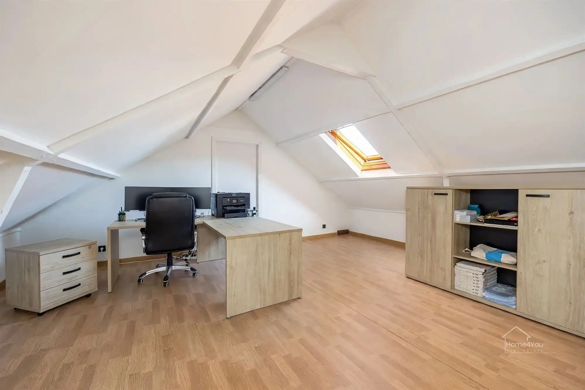 Prachtige woning met 4 slpk en een showroom in Bornem! foto 13
