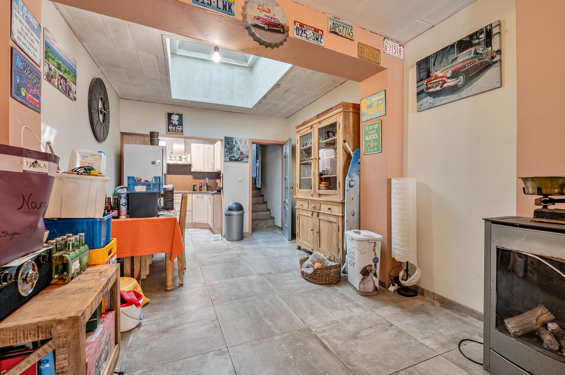 Vernieuwde eengezinswoning met garage en aangelegde tuin foto 4