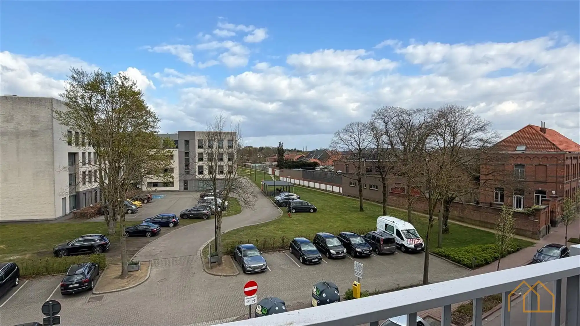 Modern appartement met mooi uitzicht foto 16