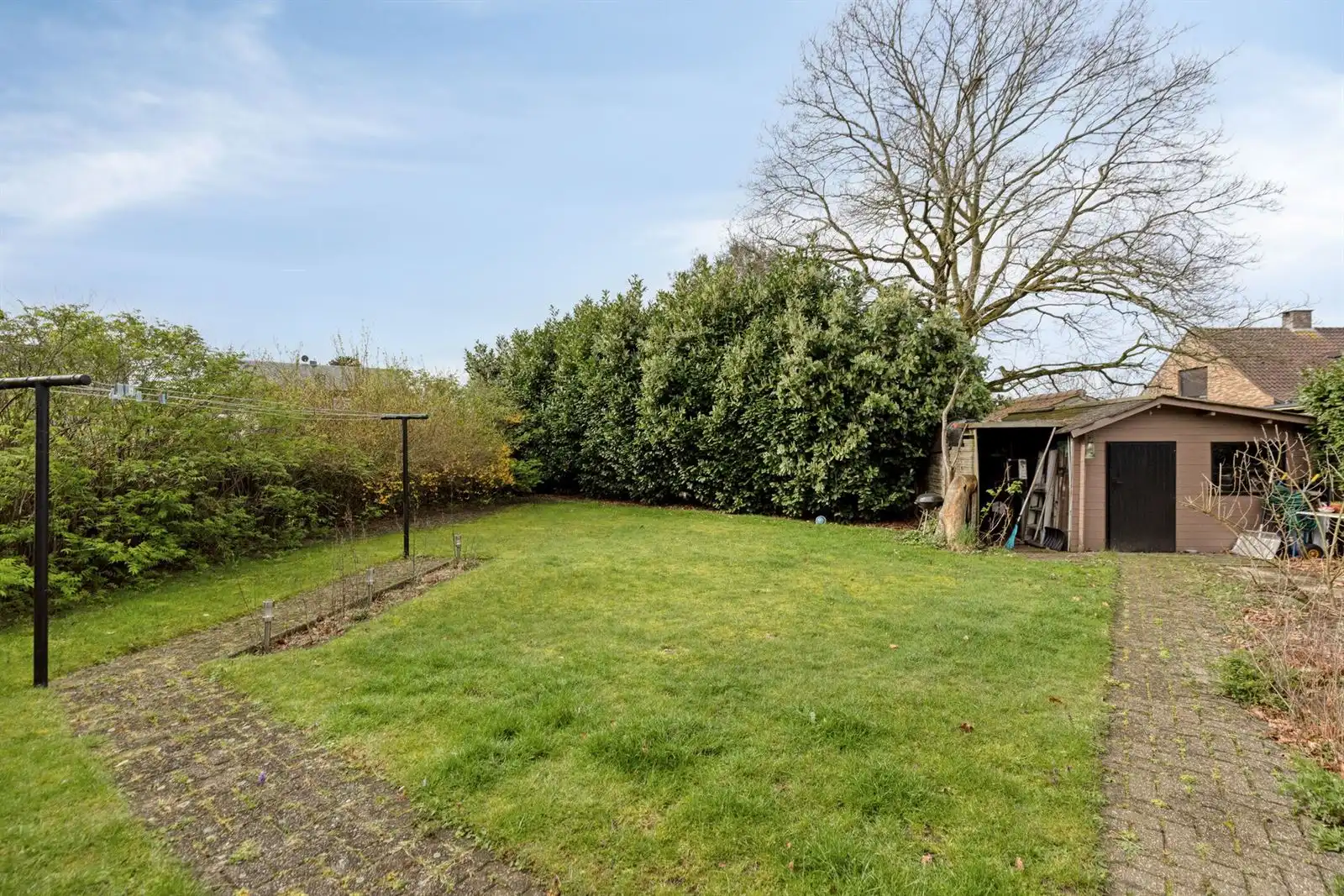 Wonen aan het water, woning met potentieel foto 19