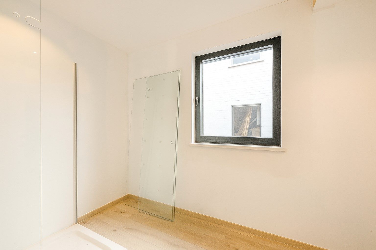 INSTAPKLAAR LICHTRIJK & ENERGIEZUINIG 1-SLPK APPARTEMENT foto 4
