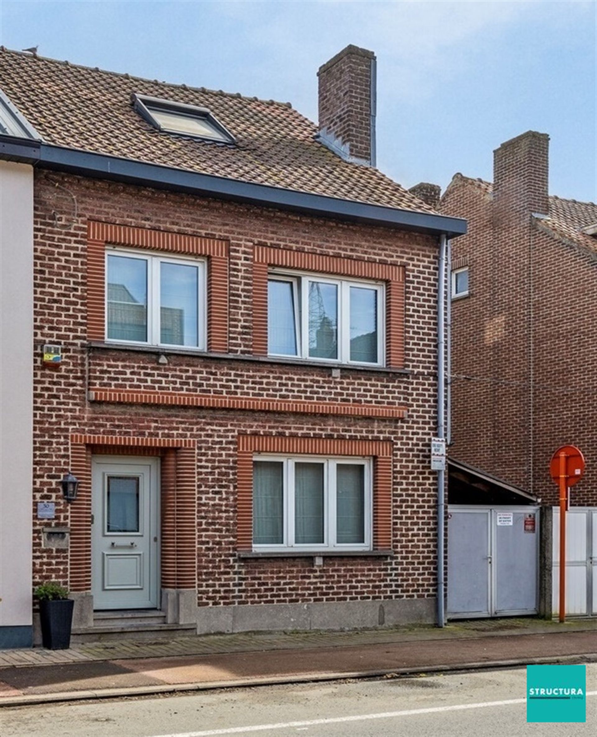 Instapklare woning met 4 kamers en Zuid-georiënteerde tuin foto 2