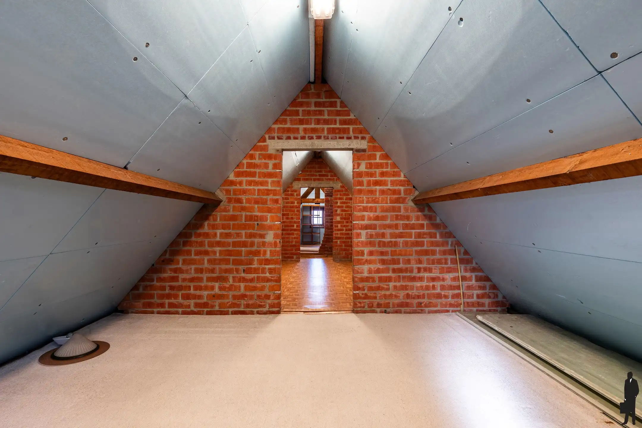 Rustig gelegen villa met 5 slaapkamers, sauna en bijgebouw foto 42