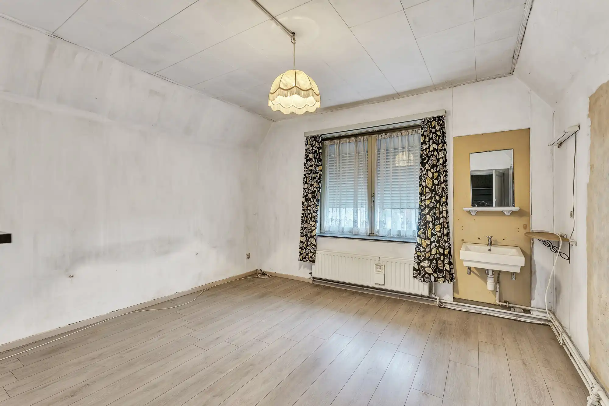 Te renoveren woning met 4 slaapkamers op 5a58ca foto 14