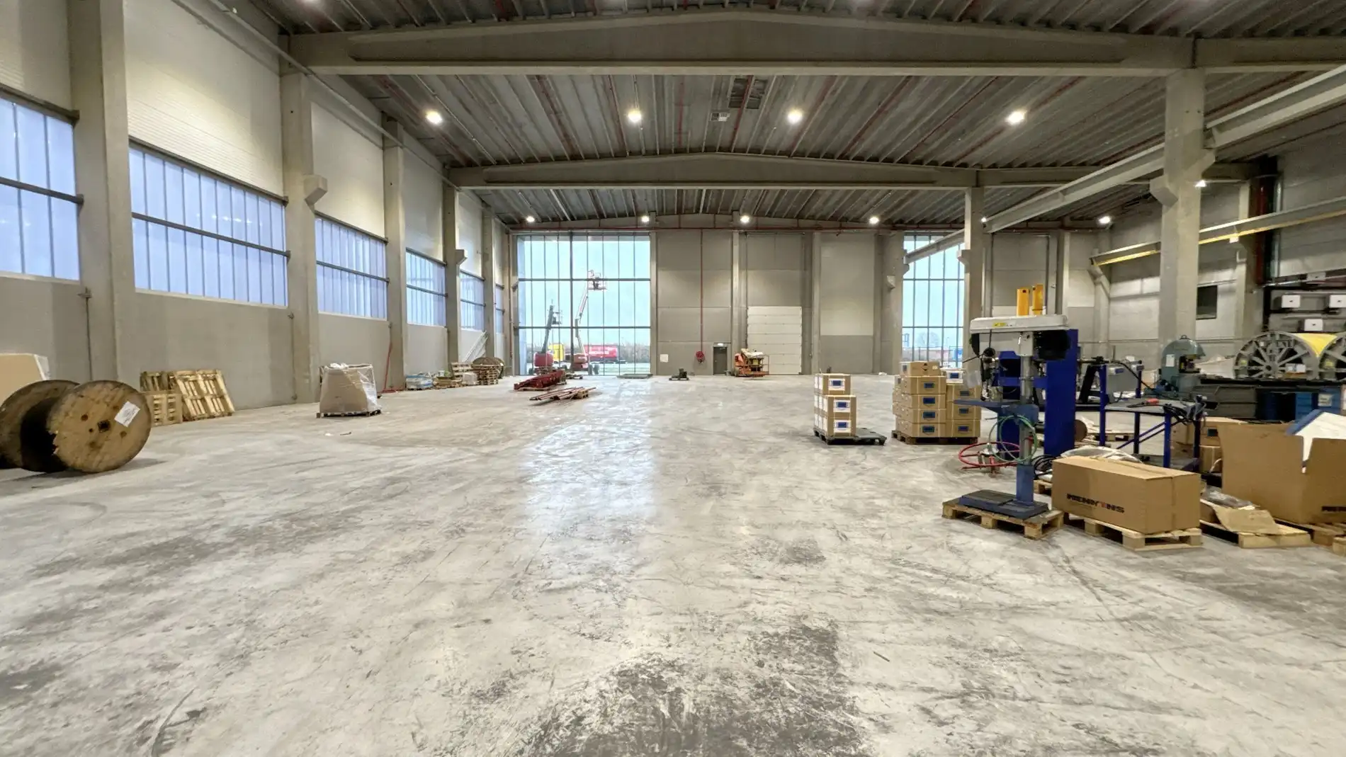 Nieuwbouw magazijn en kantoor te huur in West Port Zwijndrecht foto 14