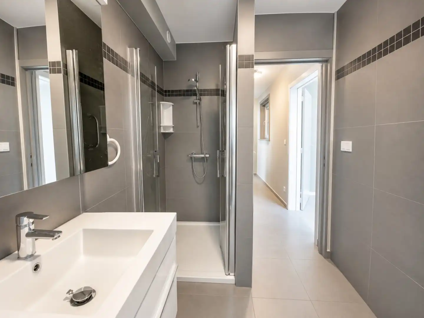 Instapklaar één-slaapkamerappartement te huur in Blankenberge foto 9