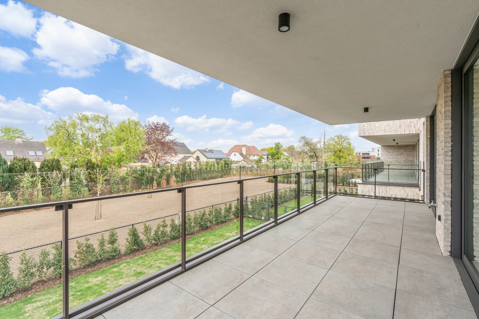 Mooi nieuwbouw appartement op de eerste verdieping met 3 slaapkamers en mooi terras in Zonhoven-centrum foto 3