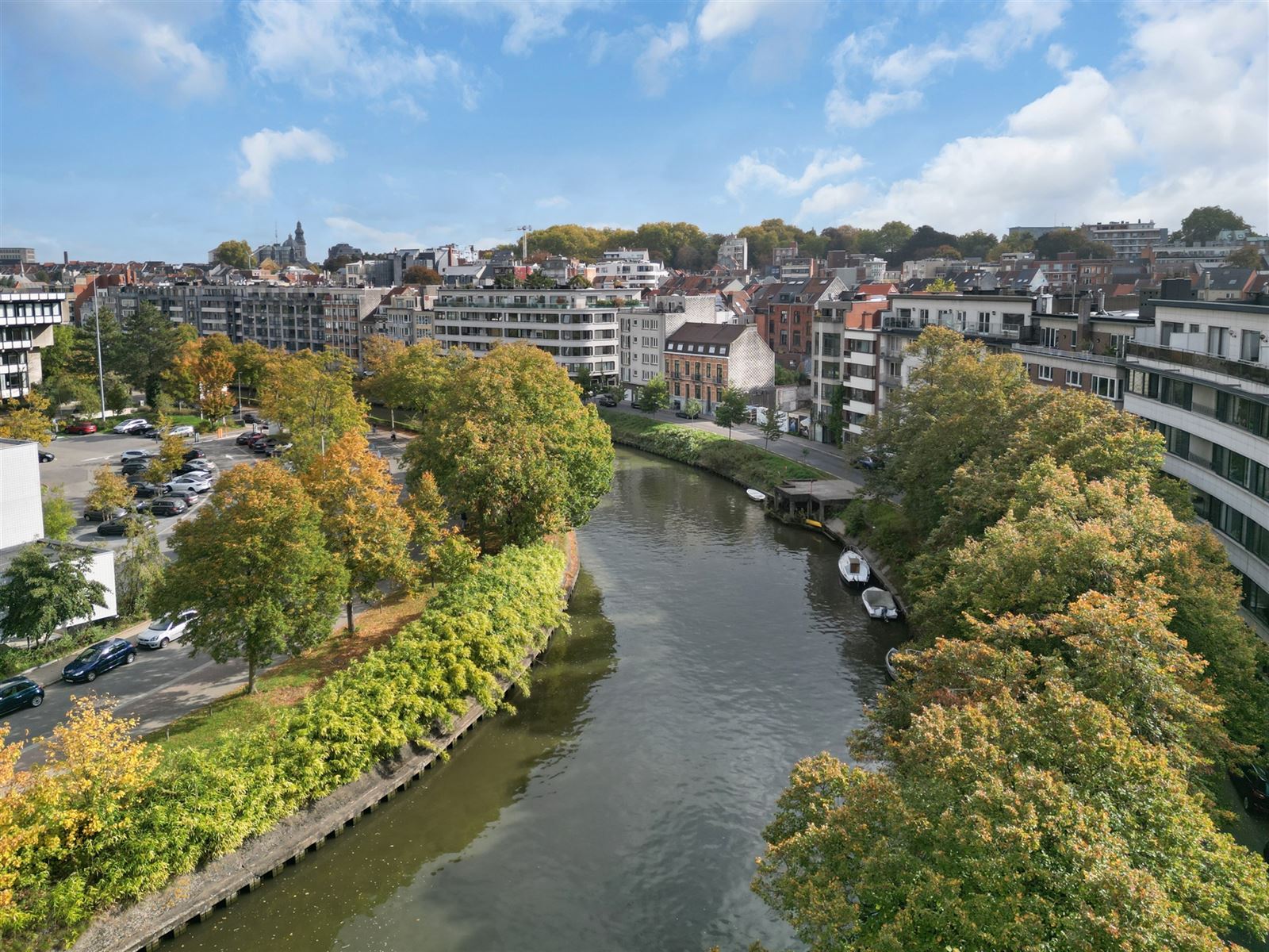 Instapklaar appartement in Gent, vlak bij het station! foto 3
