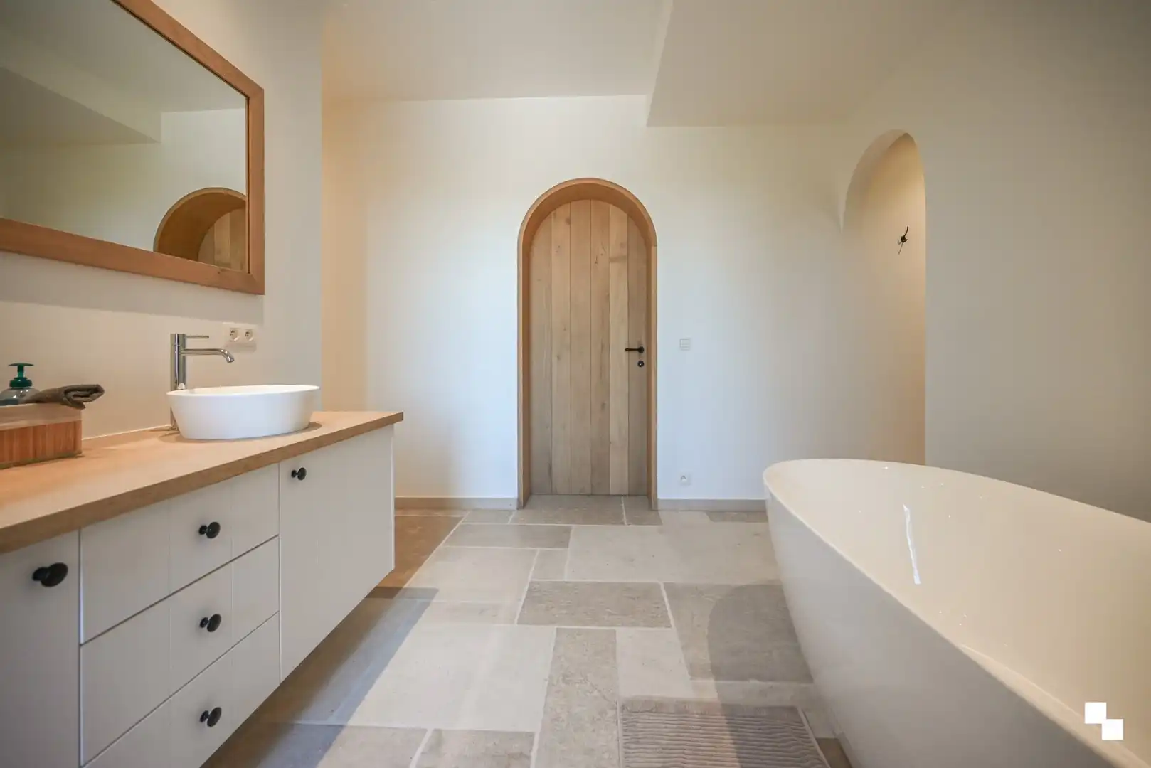 Karaktervolle vrijstaande woning te Ingelmunster foto 26