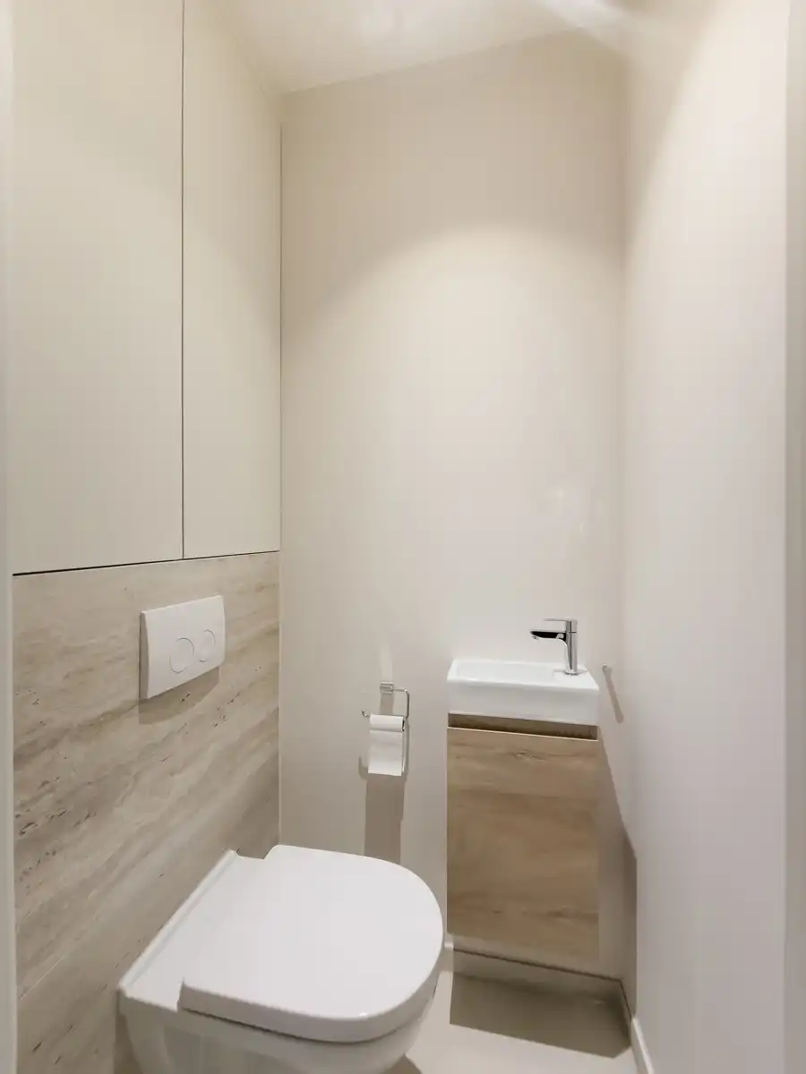 Ongemeubeld 3 slpk app. met mooi terrras foto 18