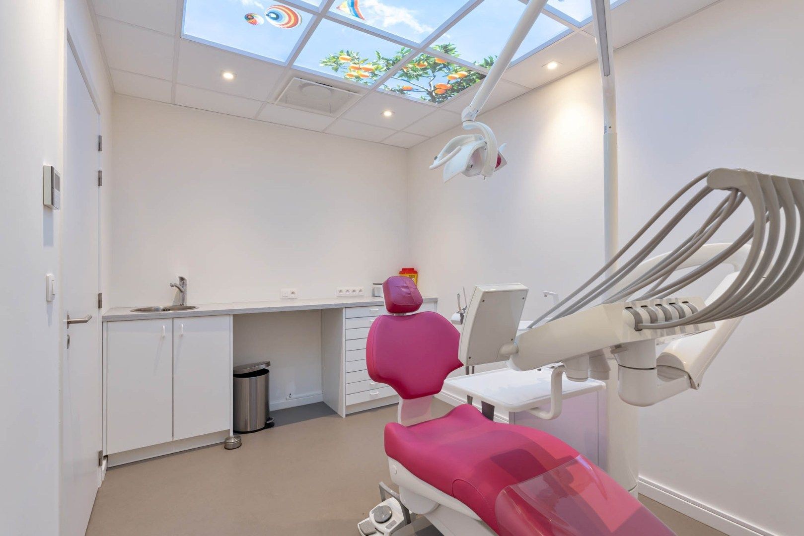 Ruim, zeer energiezuinig kantoor in het centrum van Neeroeteren met diverse mogelijkheden!   foto 19