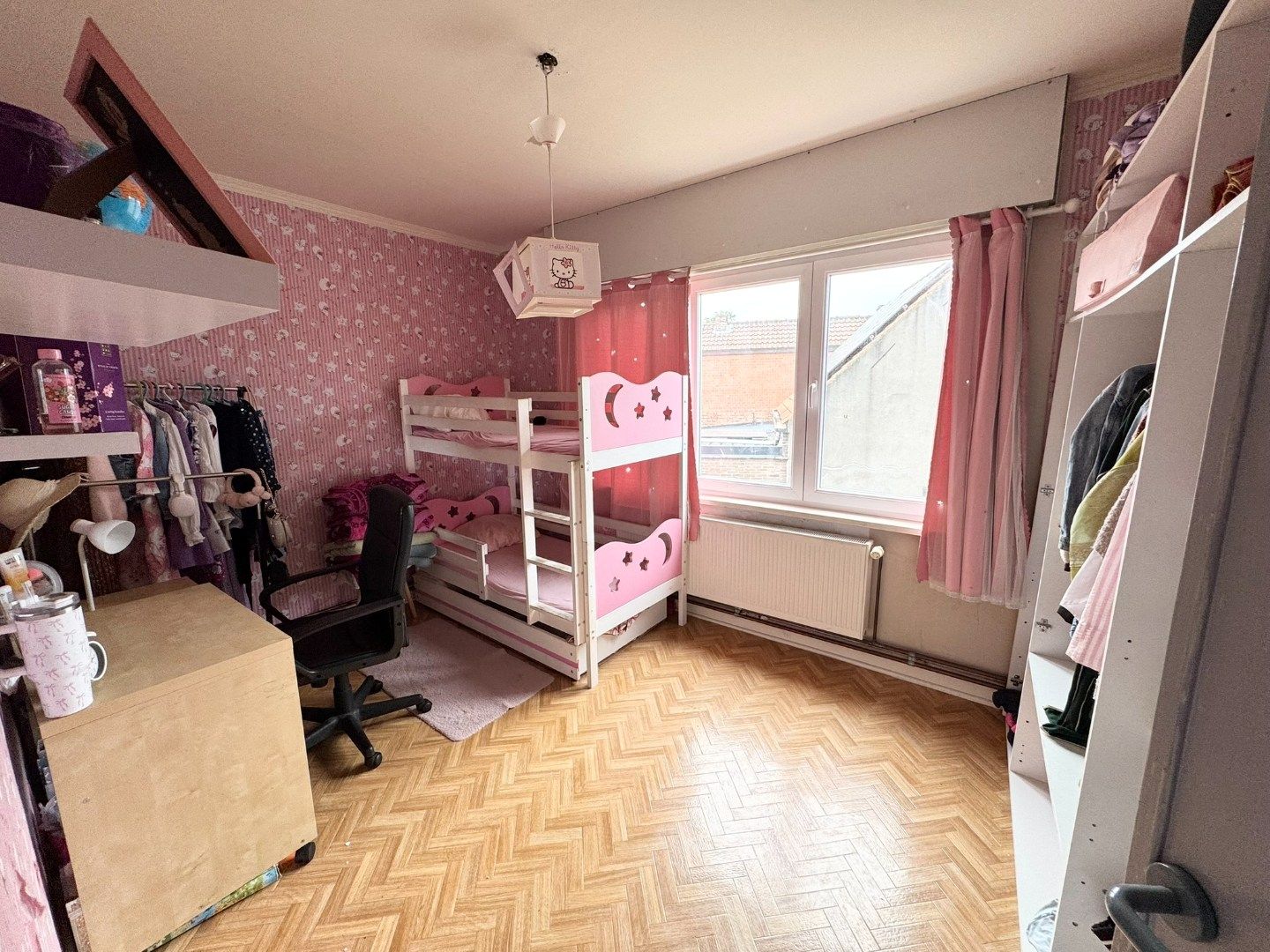 Rustig gelegen woning met 4 slaapkamers in Uitbergen  foto 8