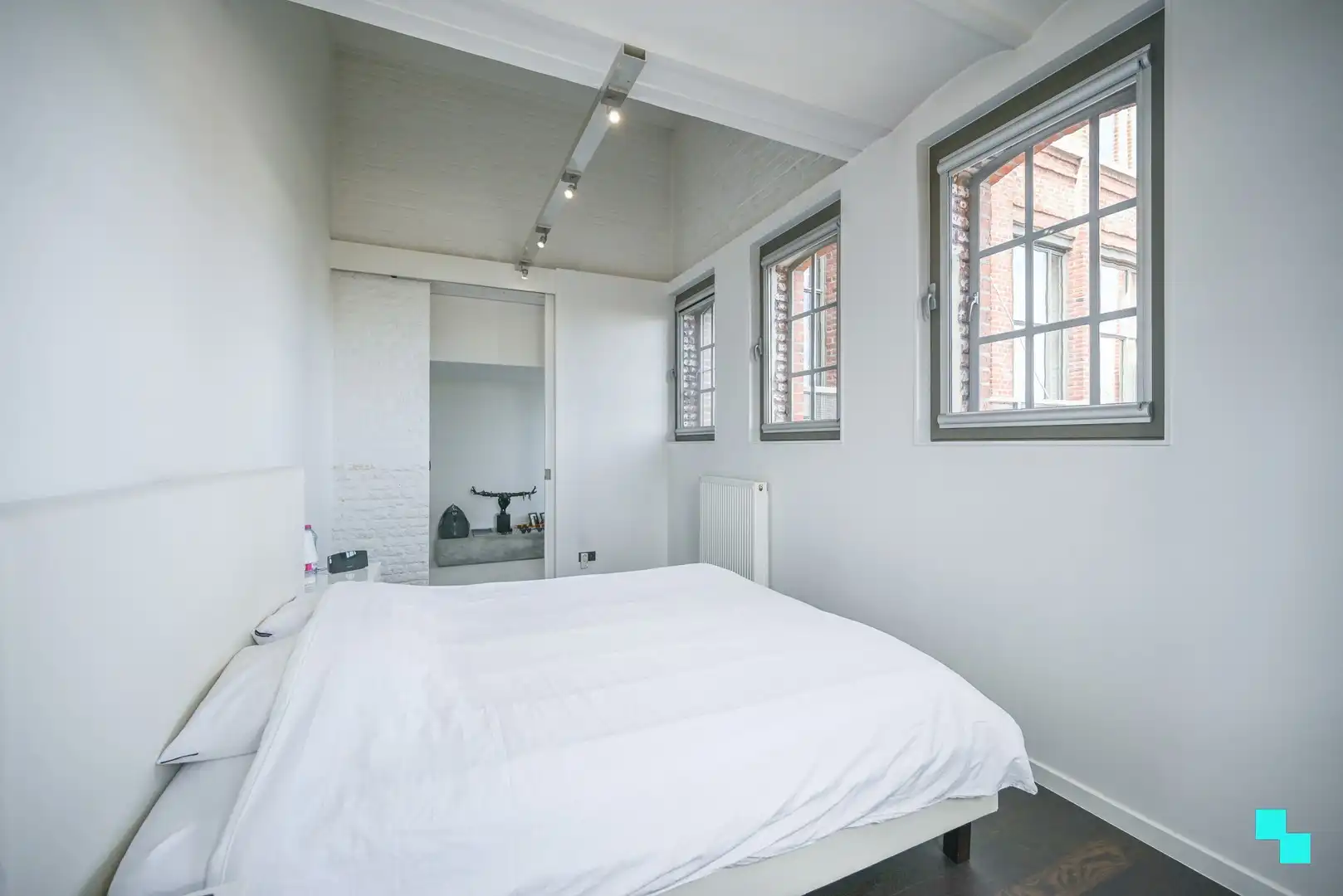 Exclusieve loft langs het water in Kortrijk! foto 18