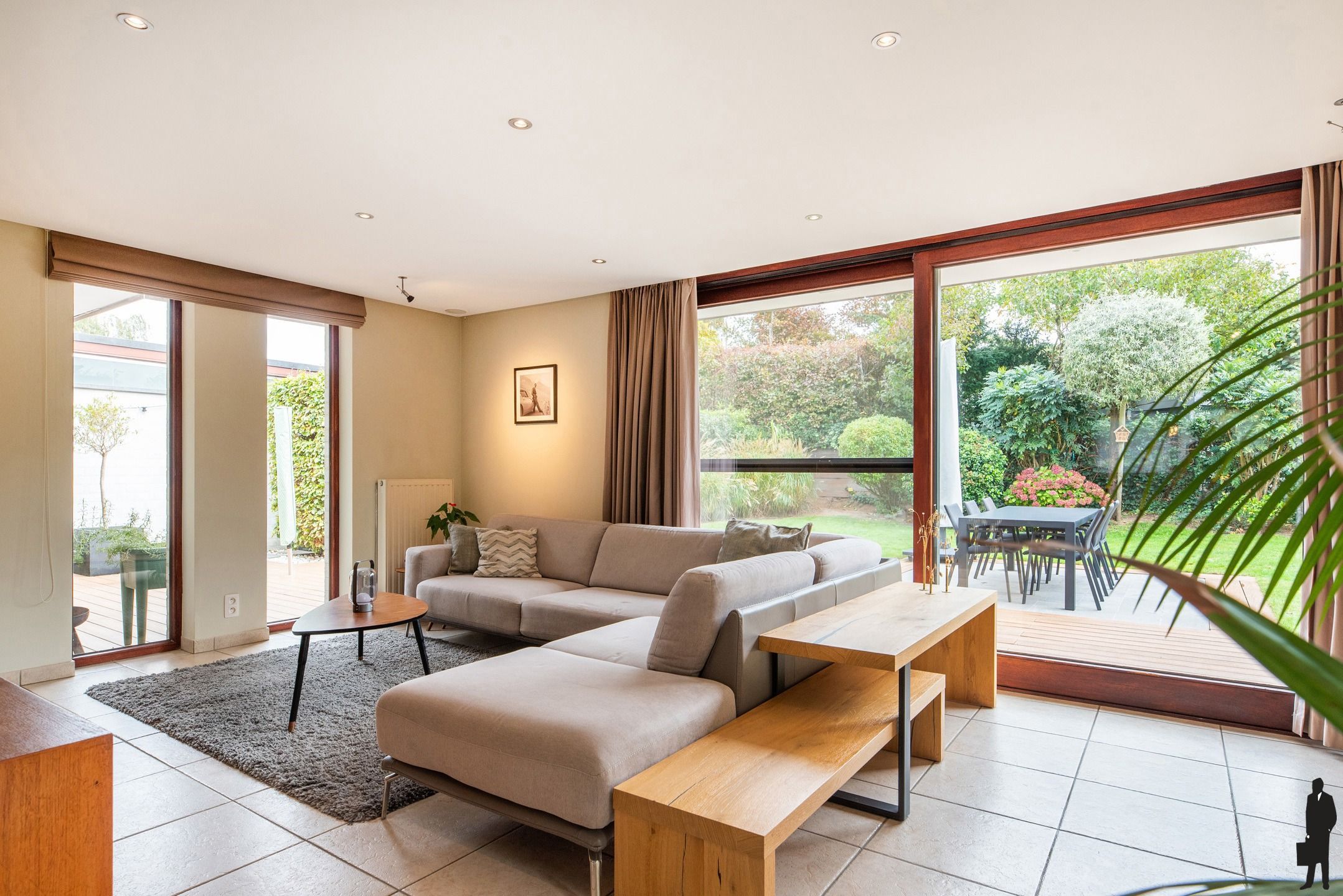 Rustig gelegen, energiezuinige woning met 4 slaapkamers op 473 m². foto 6
