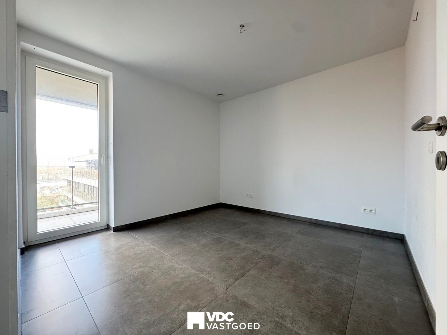 Ruim en modern duplex-appartement met 3 slaapkamers en garage foto 5