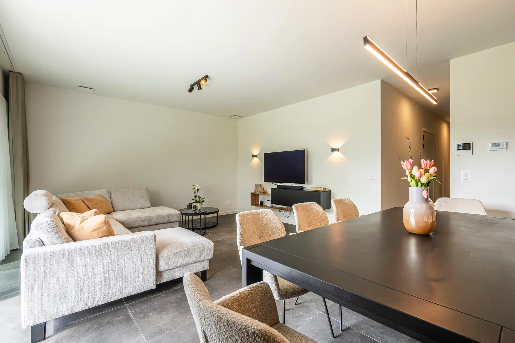 Uitstekend instapklaar appartement met groot terras in Arendonk foto 7