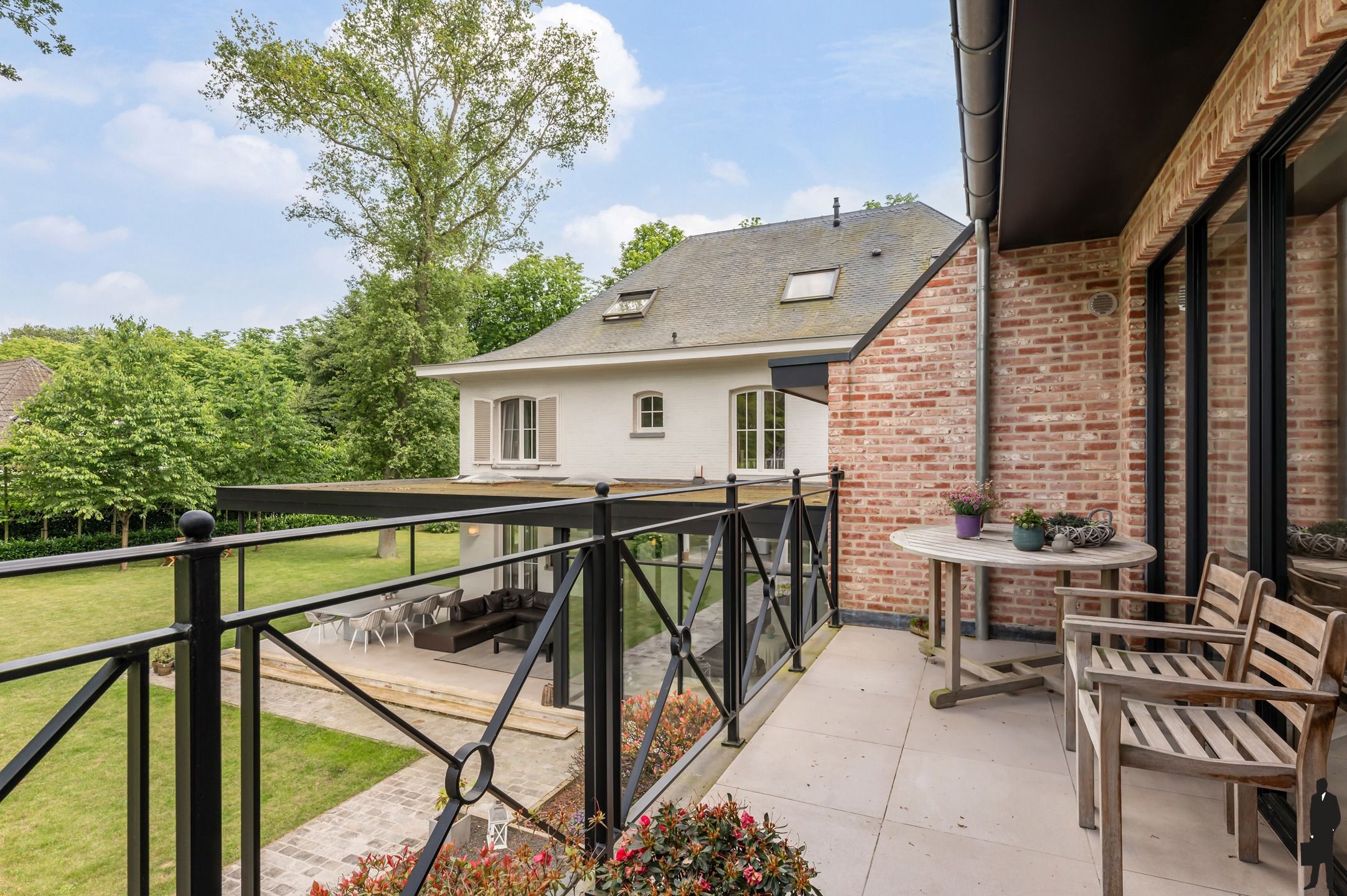 Gerenoveerde manoir villa op ca. 2.484 m², middenin villawijk, t' Vriesdonk! foto 15