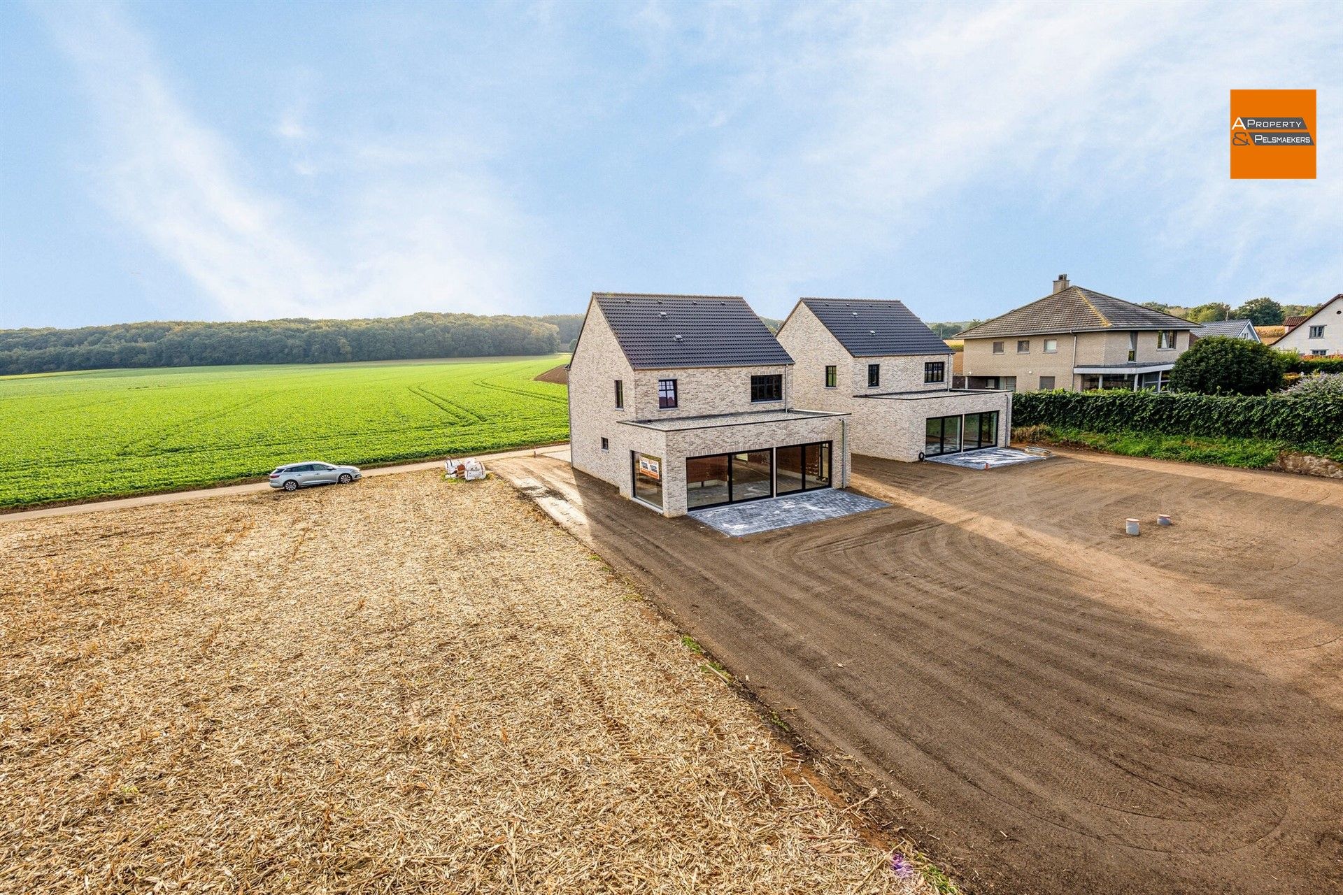 Ruime nieuwbouw villa met 4 slaapkamers foto 6