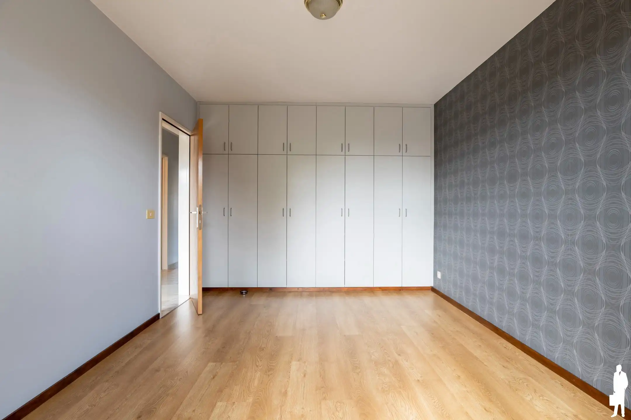 Appartement met 2 slaapkamers en ruim balkon te Sint-Job foto 9
