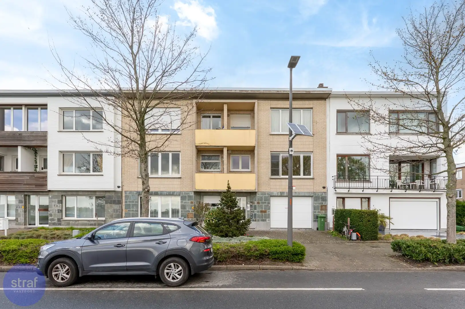 TE HUUR/ Gerenoveerd appartement met 2 slaapkamers, groot terras en zicht op het Galgenweel + 2 kelderbergingen foto 12