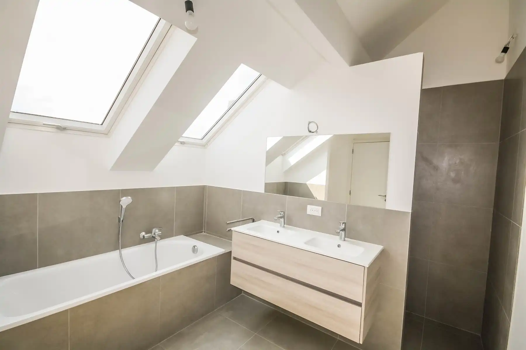 Appartement te huur foto 8