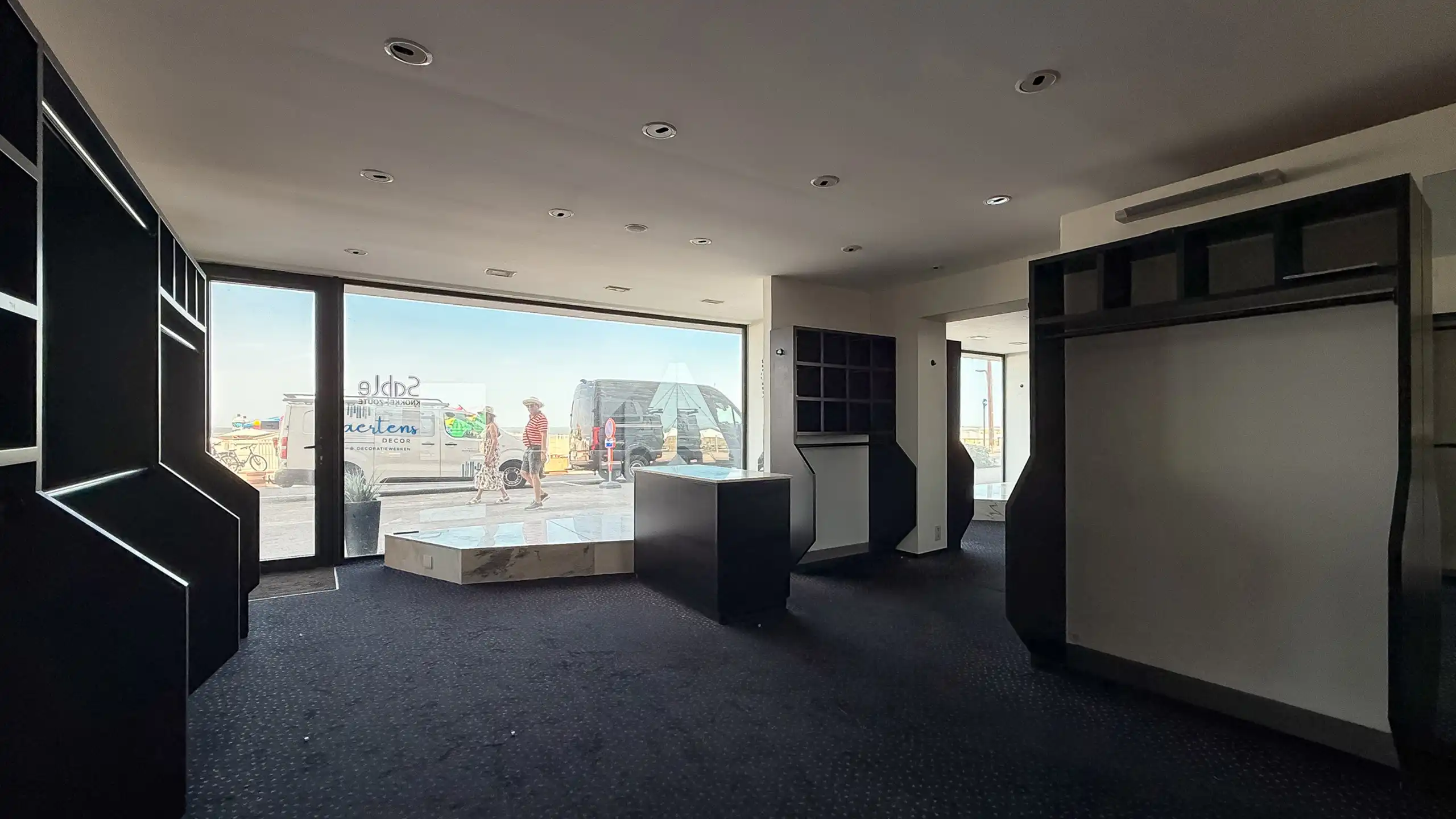 Commercieel handelspand – Zeedijk Zoute, aan het Albertplein foto 11