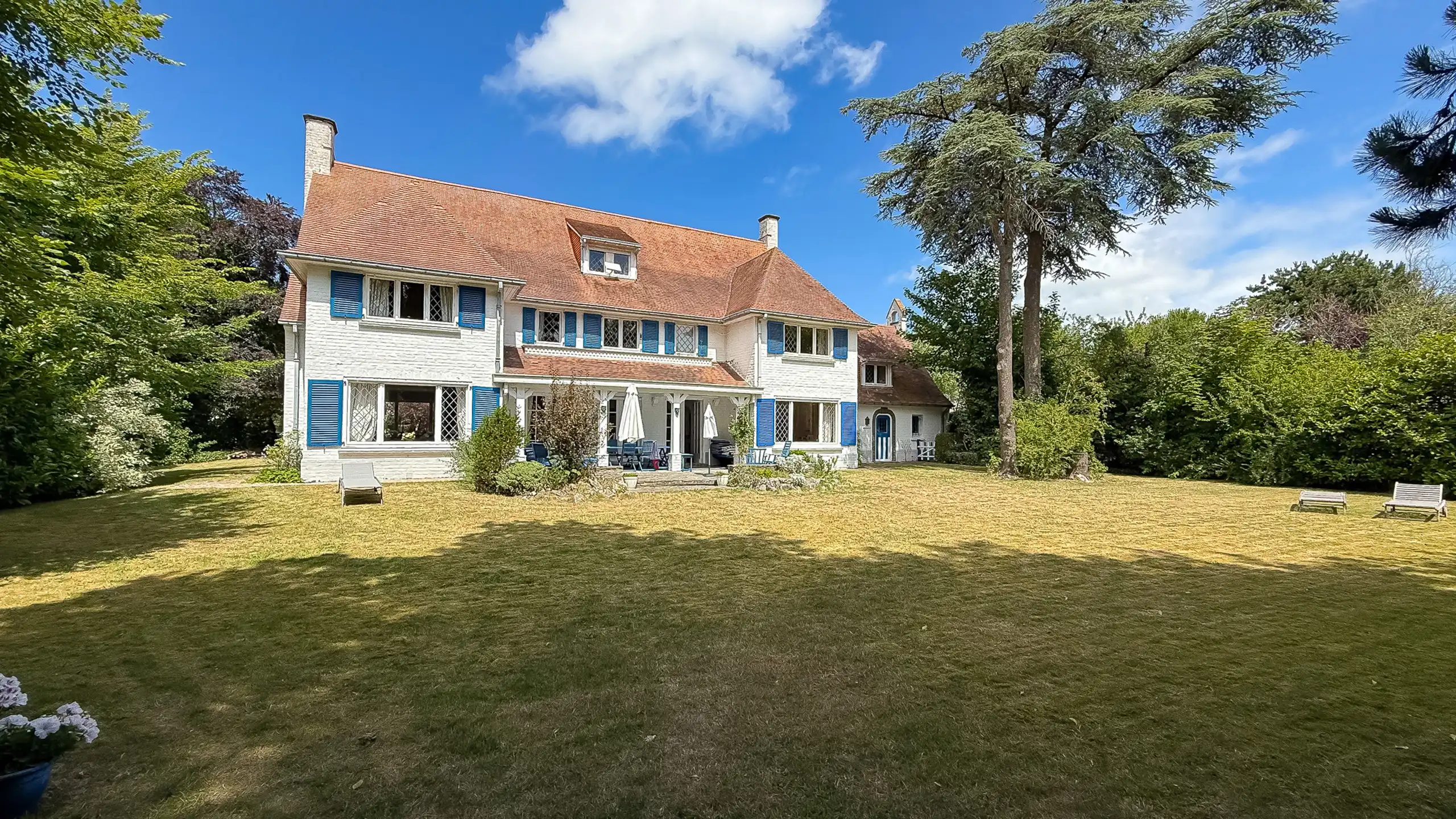 Karaktervolle villa met uitzonderlijk potentieel -TOPLOCATIE foto 8